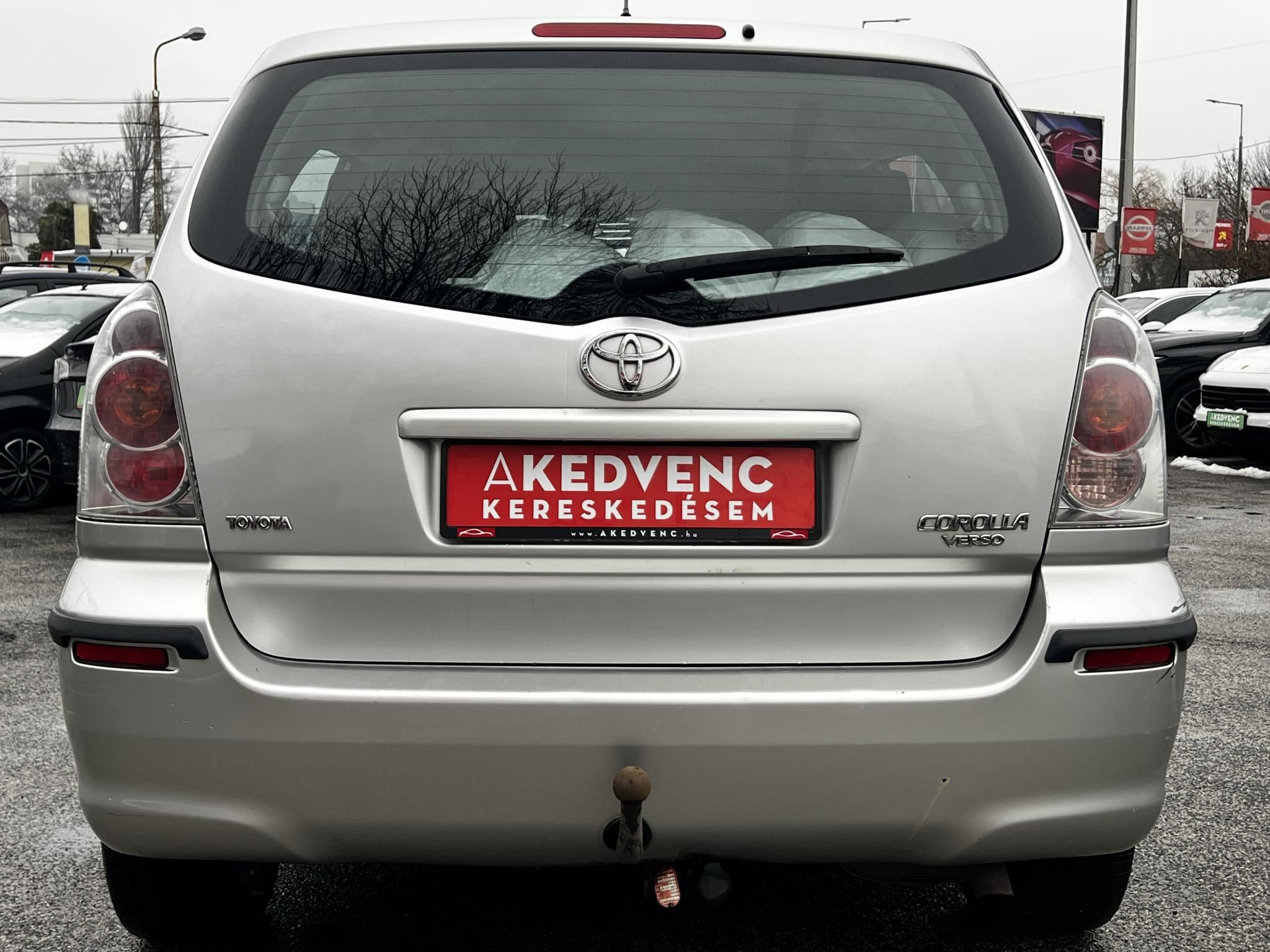 TOYOTA COROLLA VERSO 1.8 Linea Sol 7 személyes frissen szervizelt. tempomat. digit klíma. vonóhorog