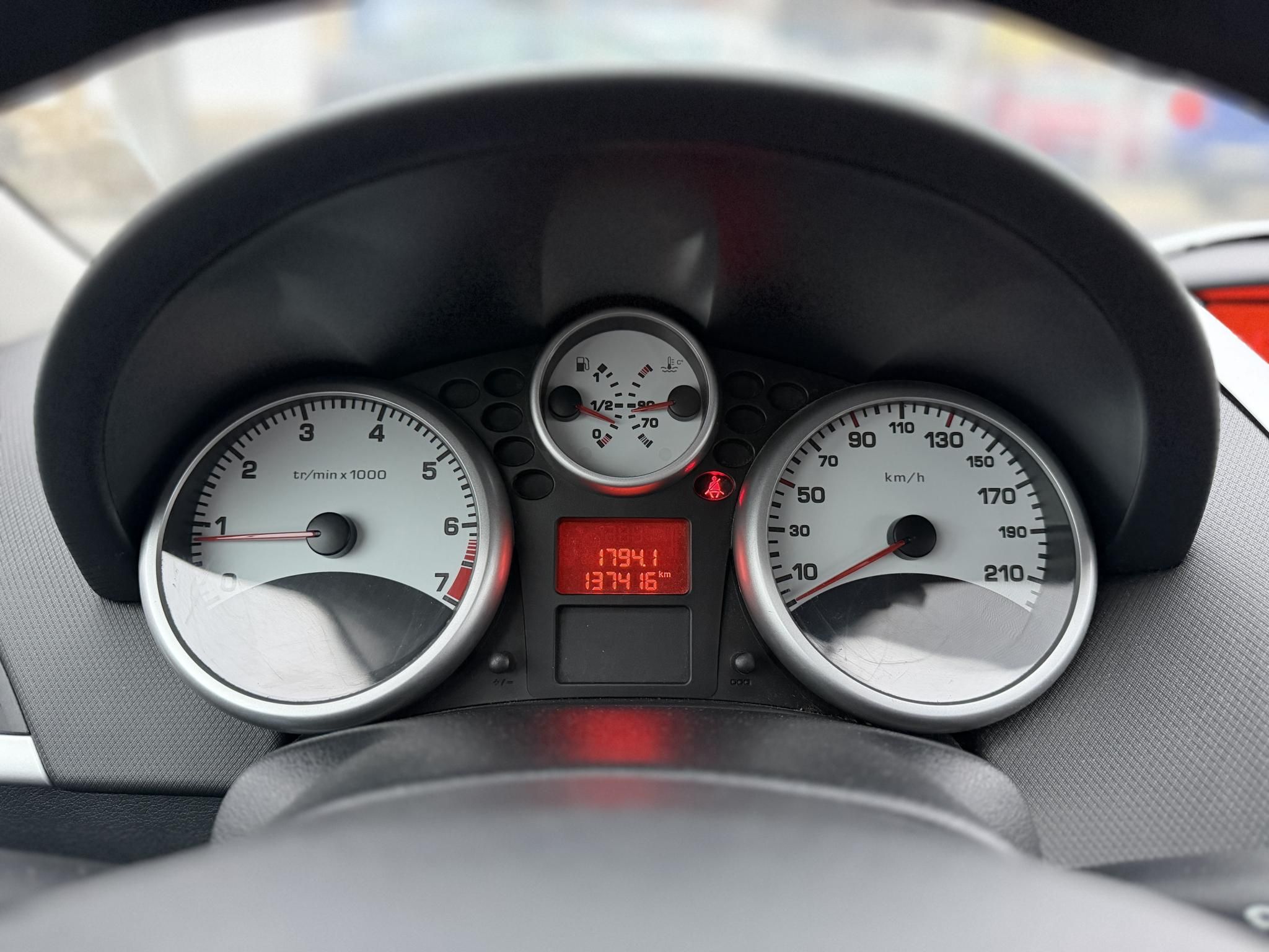 PEUGEOT 207 1.4 Trendy 137e km. M.o.-i. klíma 2027.08-ig műszaki!