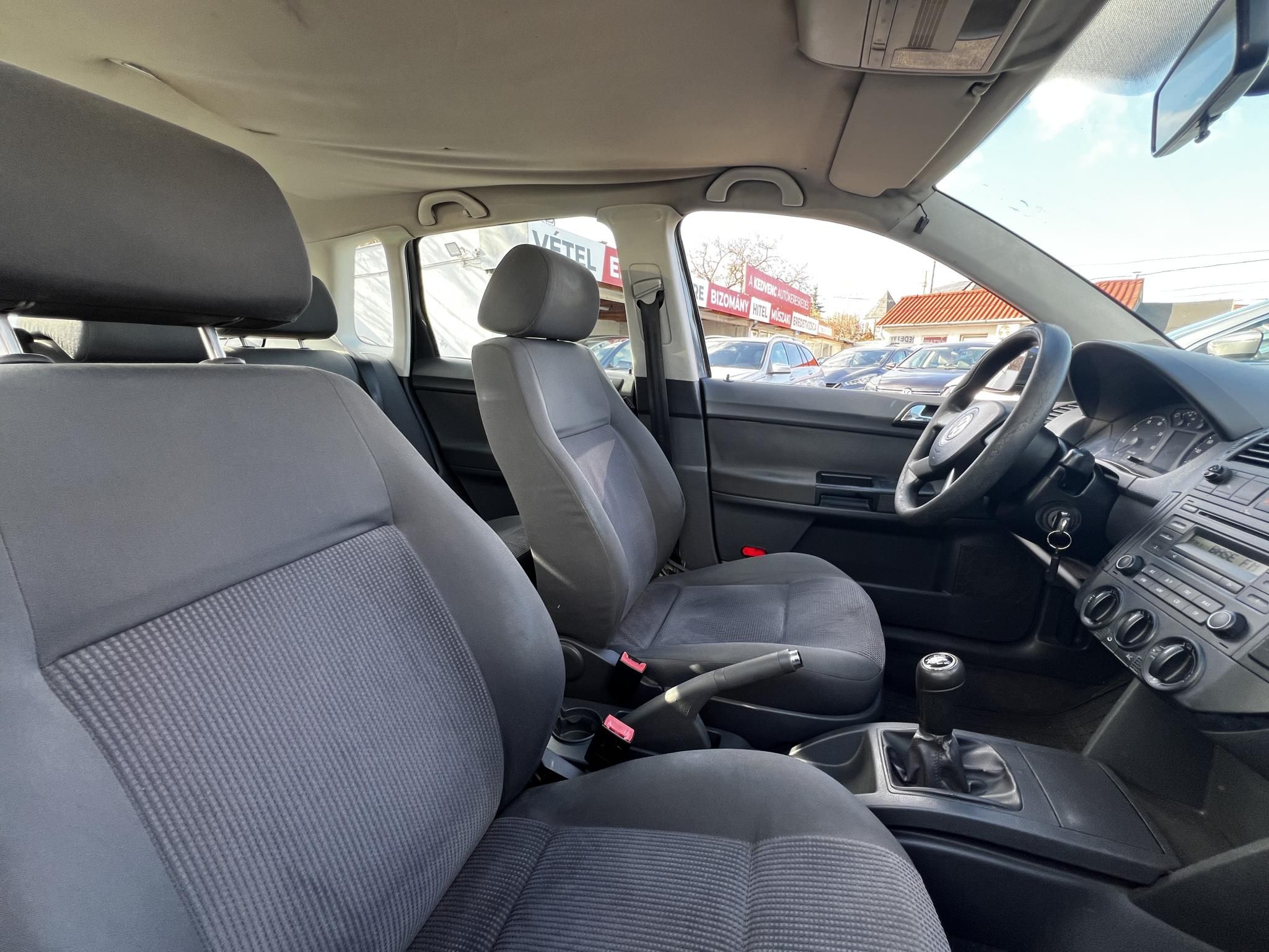 VOLKSWAGEN POLO IV 1.4 75 16V Comfortline Ice M.o.-i. Klíma. friss műszaki vizsga. rozsdamentes karosszéria!