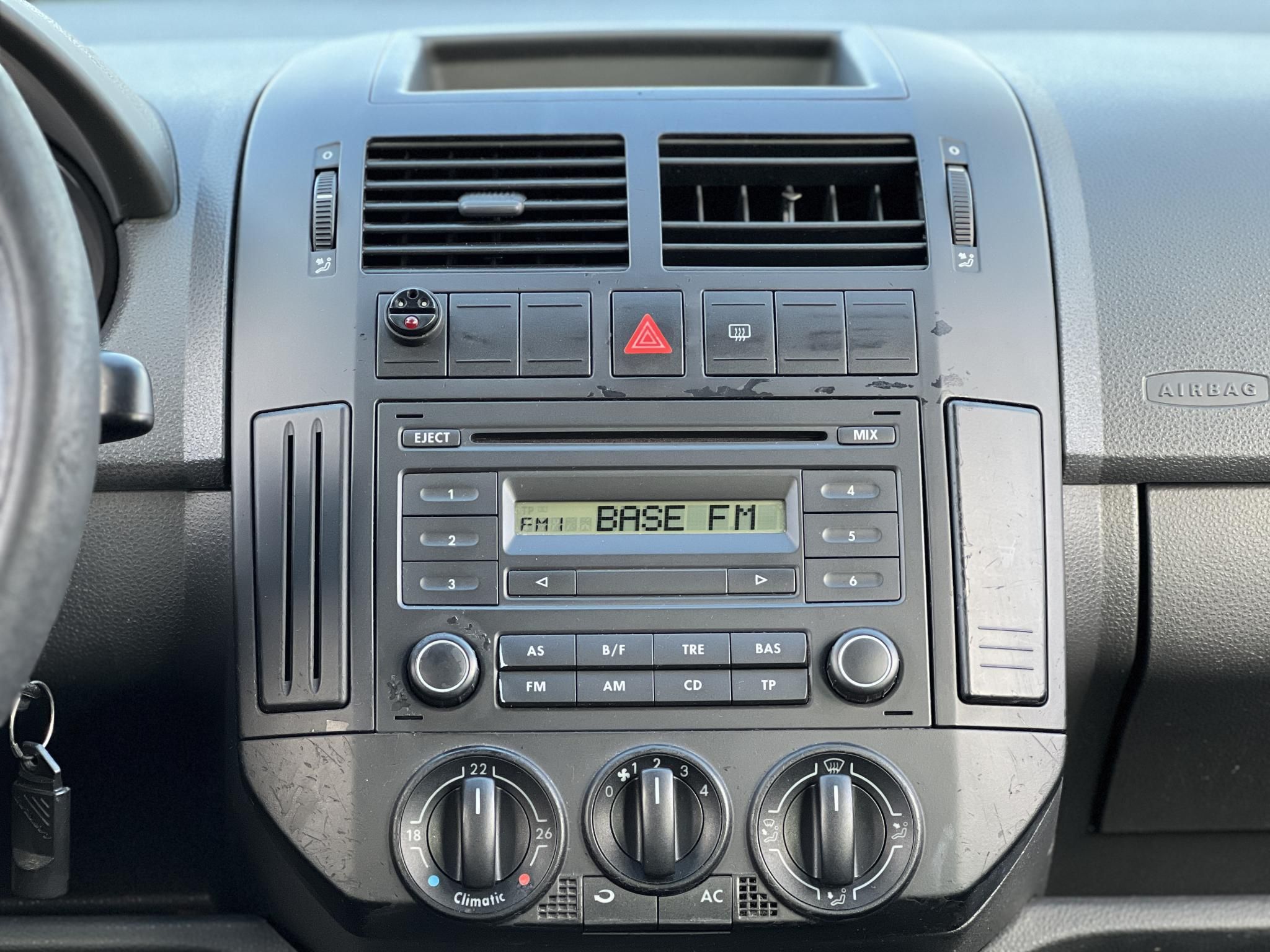 VOLKSWAGEN POLO IV 1.4 75 16V Comfortline Ice M.o.-i. Klíma. friss műszaki vizsga. rozsdamentes karosszéria!