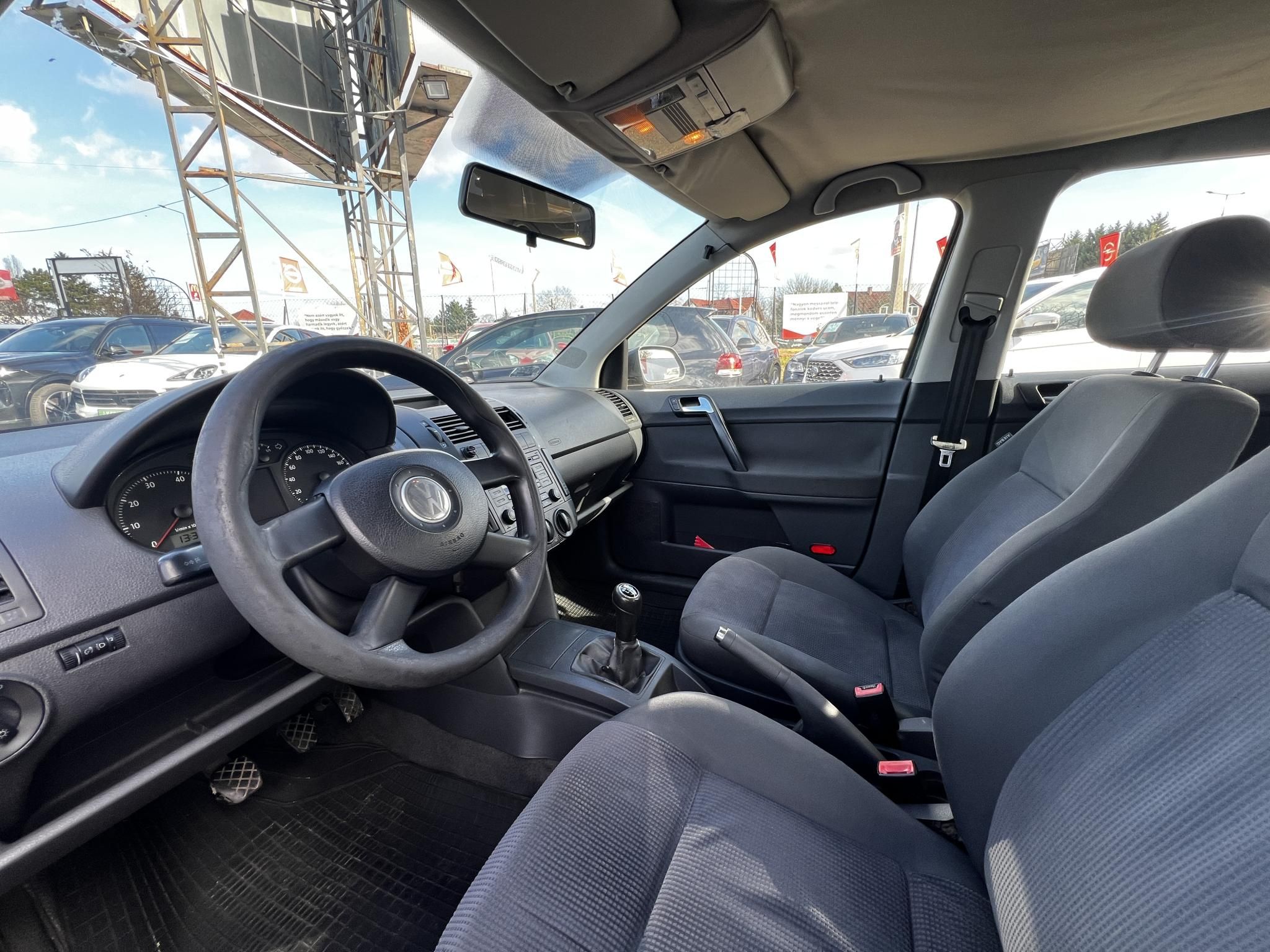 VOLKSWAGEN POLO IV 1.4 75 16V Comfortline Ice M.o.-i. Klíma. friss műszaki vizsga. rozsdamentes karosszéria!