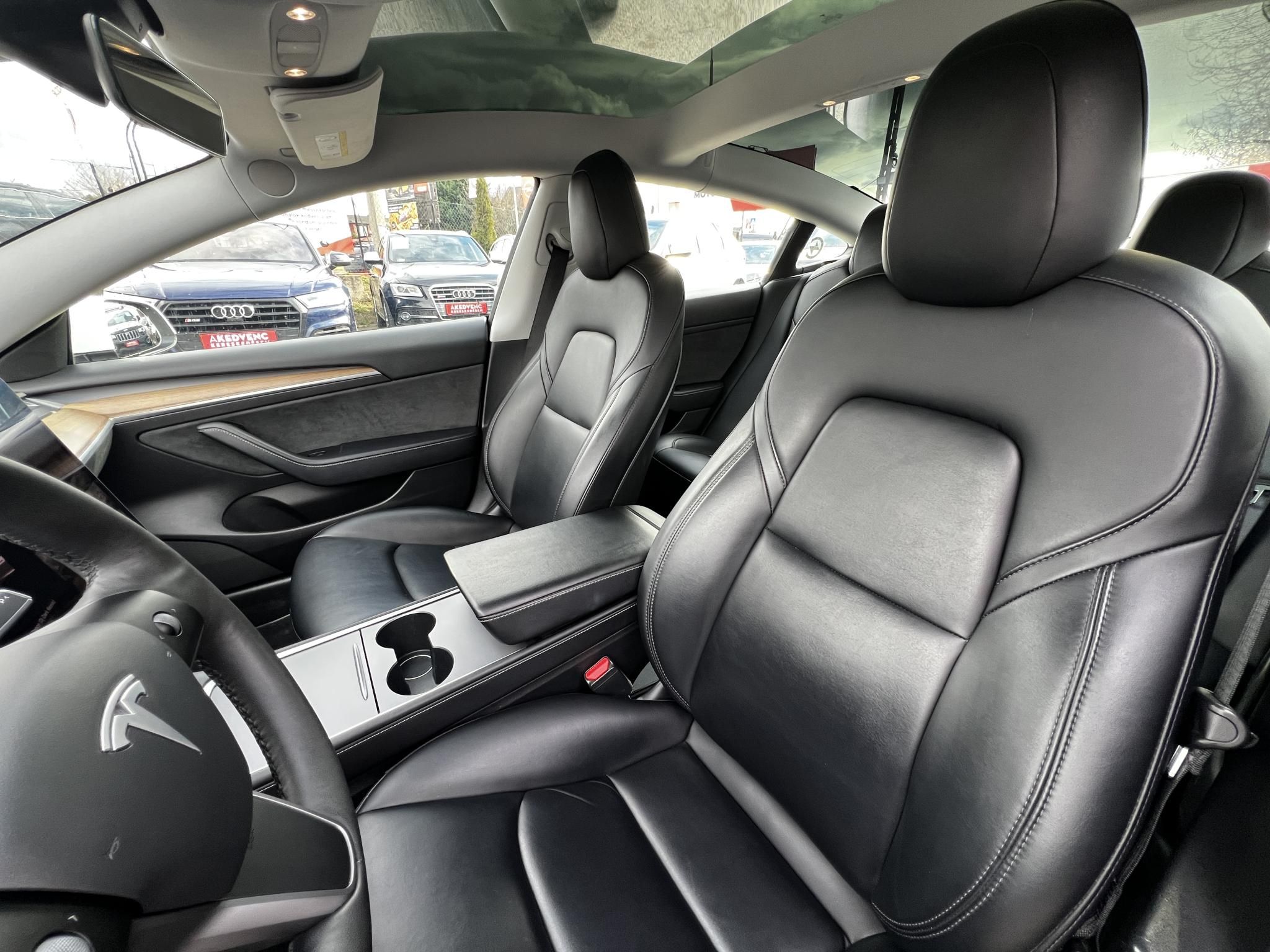 TESLA MODEL 3 Long Range AWD (Automata) 500km-es hatótáv. mátrix LED. garanciális. hőszívattyú. 4 évszakos gumik!