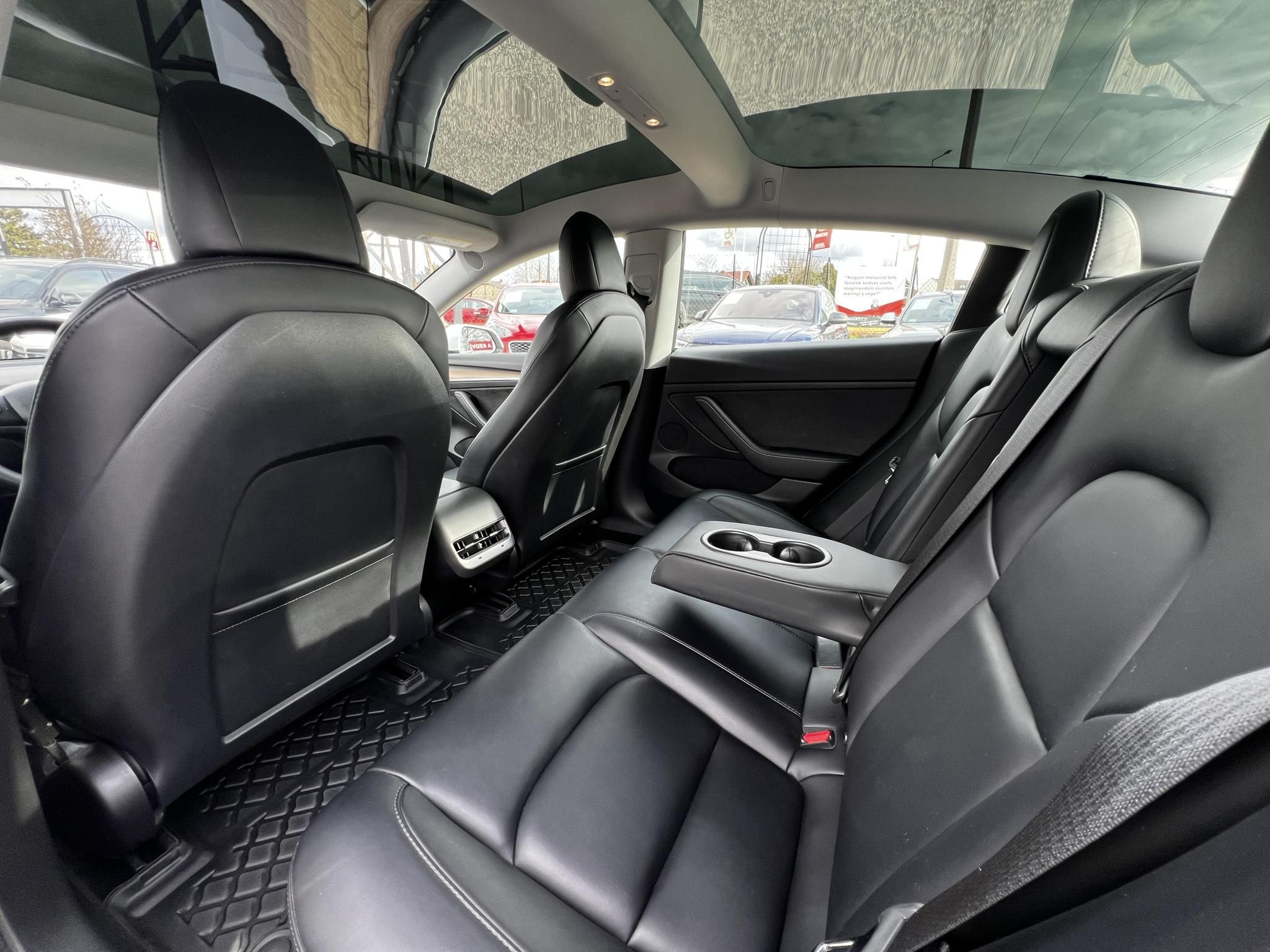 TESLA MODEL 3 Long Range AWD (Automata) 500km-es hatótáv. mátrix LED. garanciális. hőszívattyú. 4 évszakos gumik!