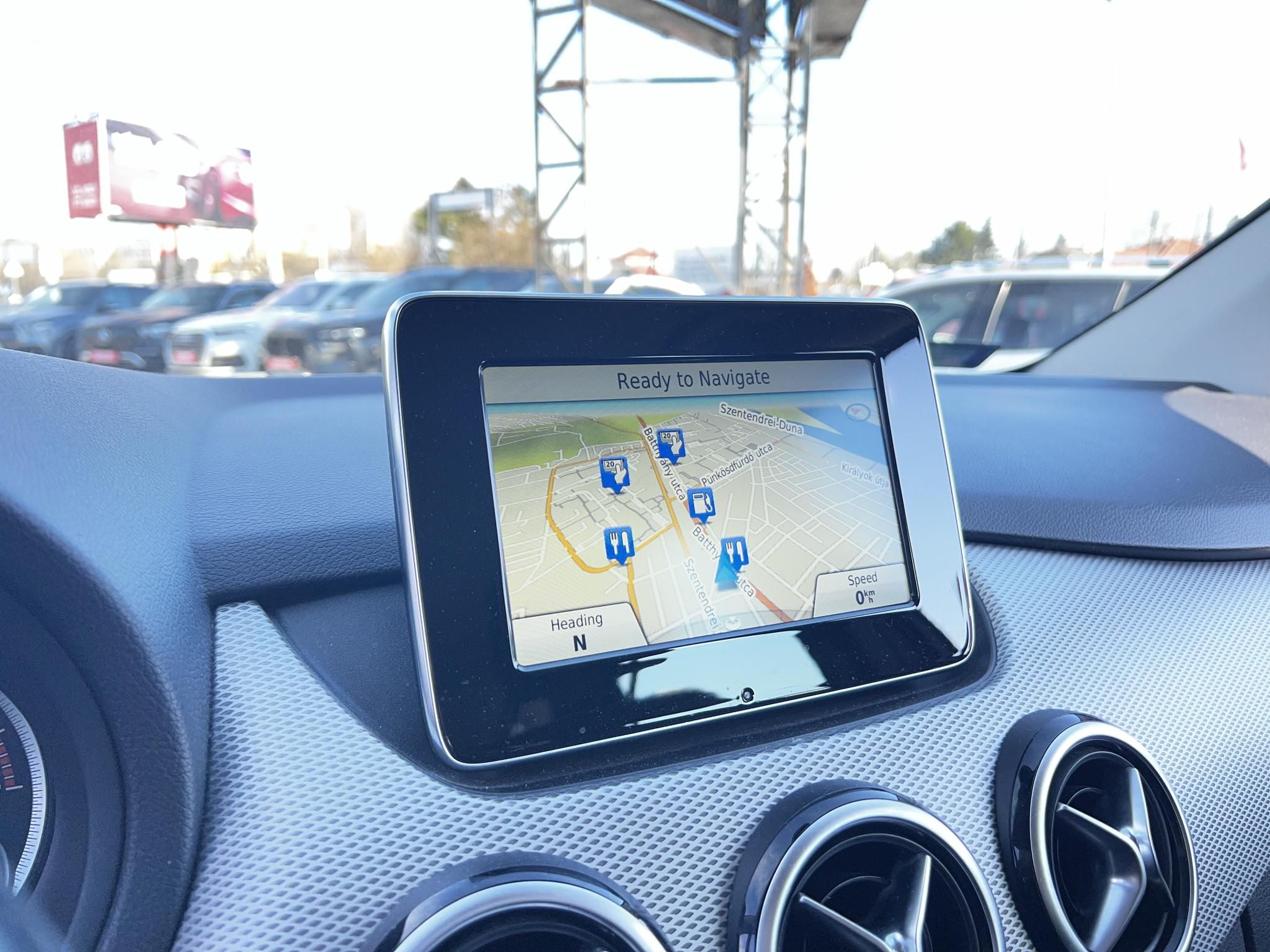 MERCEDES-BENZ B 250 E (Automata) 94e km. téli-nyári gumi. kamera. 2 gyári kulcs!