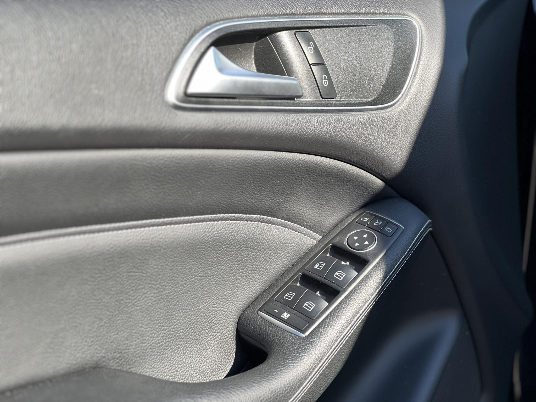 MERCEDES-BENZ B 250 E (Automata) 94e km. téli-nyári gumi. kamera. 2 gyári kulcs!