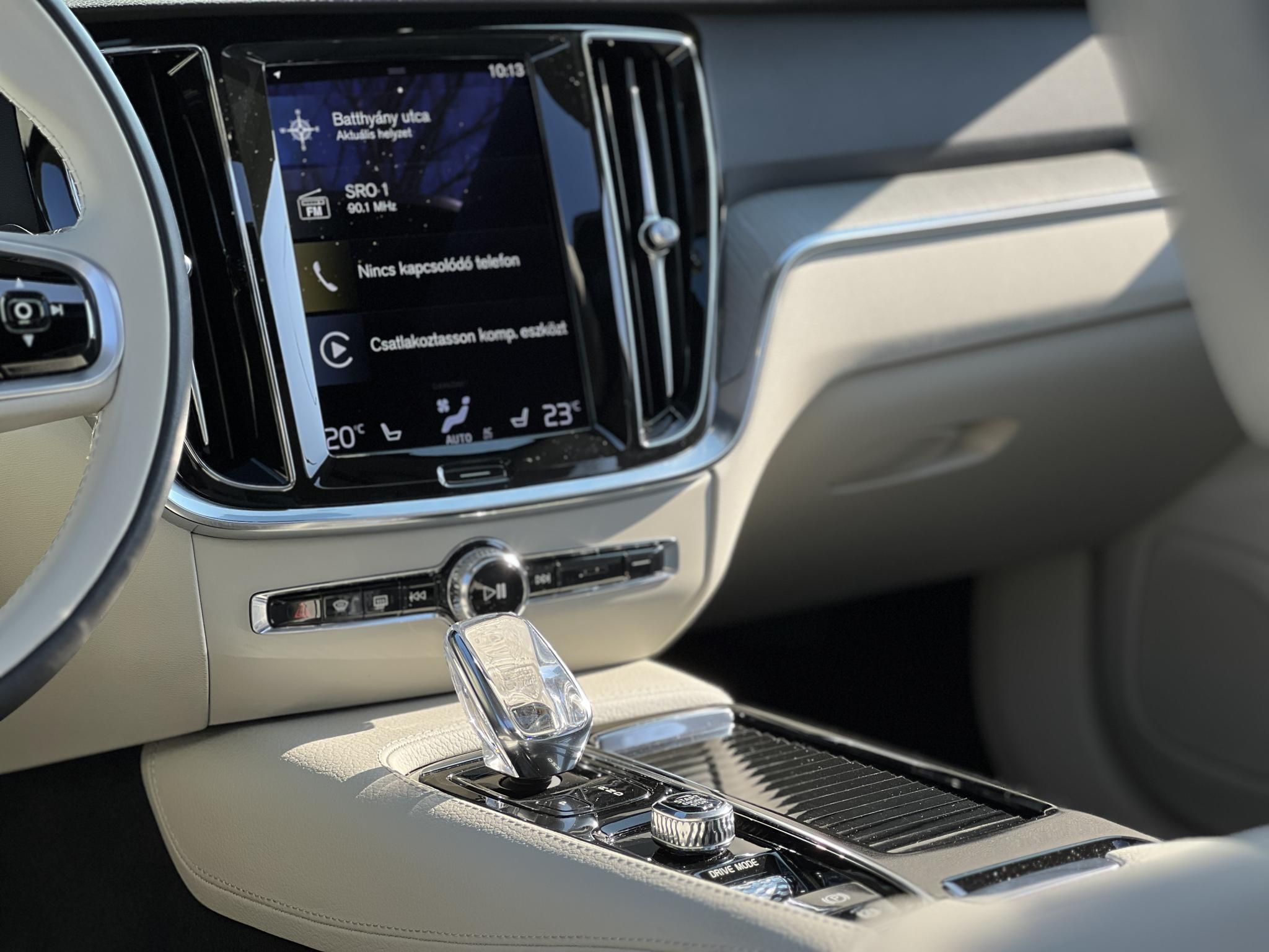 VOLVO S60 2.0 [T8] Recharge Inscription AWD Geartronic 27e km. M.o.-i. garanciális. márkaszervizelt. harman/kardon. ZÖLD rendszám!