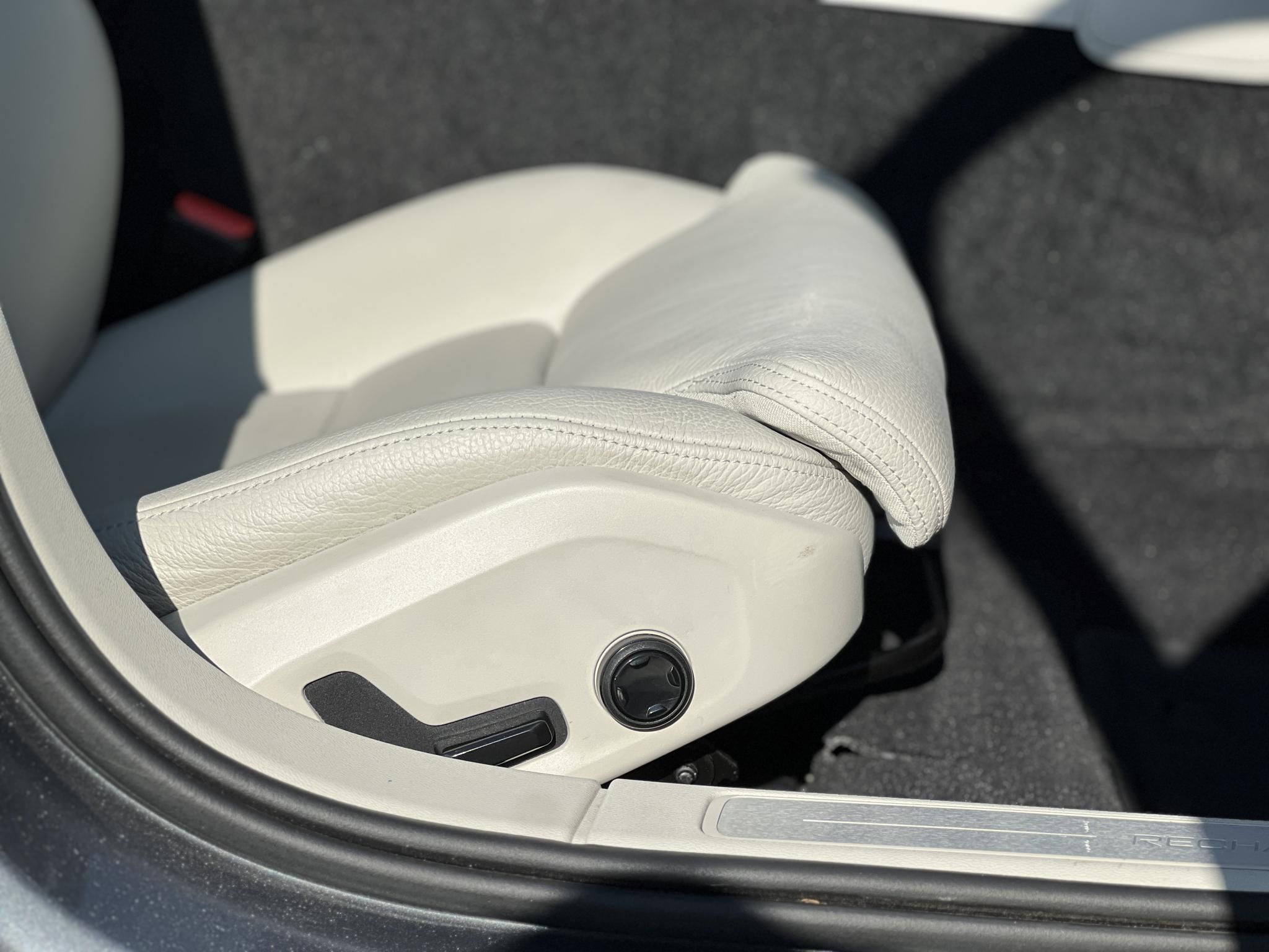 VOLVO S60 2.0 [T8] Recharge Inscription AWD Geartronic 27e km. M.o.-i. garanciális. márkaszervizelt. harman/kardon. ZÖLD rendszám!