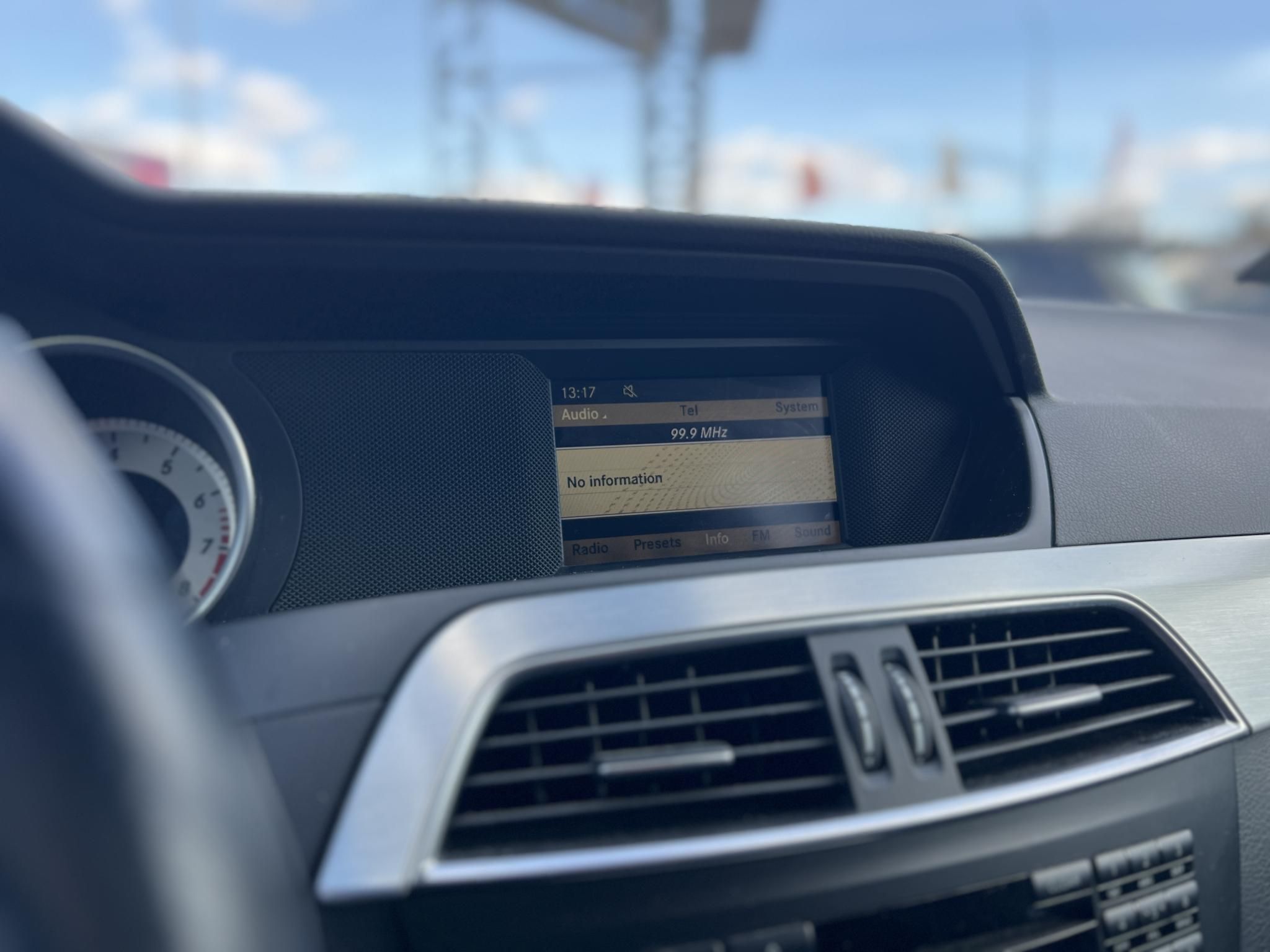 MERCEDES-BENZ C 250 T BlueEFFICIENCY Avantgarde (Automata) FACELIFT. Teljes szerviztörténet. vezérlés cserélve!