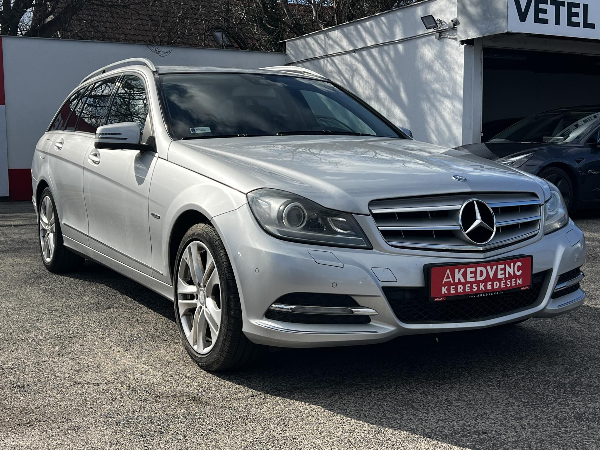 MERCEDES-BENZ C 250 T BlueEFFICIENCY Avantgarde (Automata) FACELIFT. Teljes szerviztörténet. vezérlés cserélve!