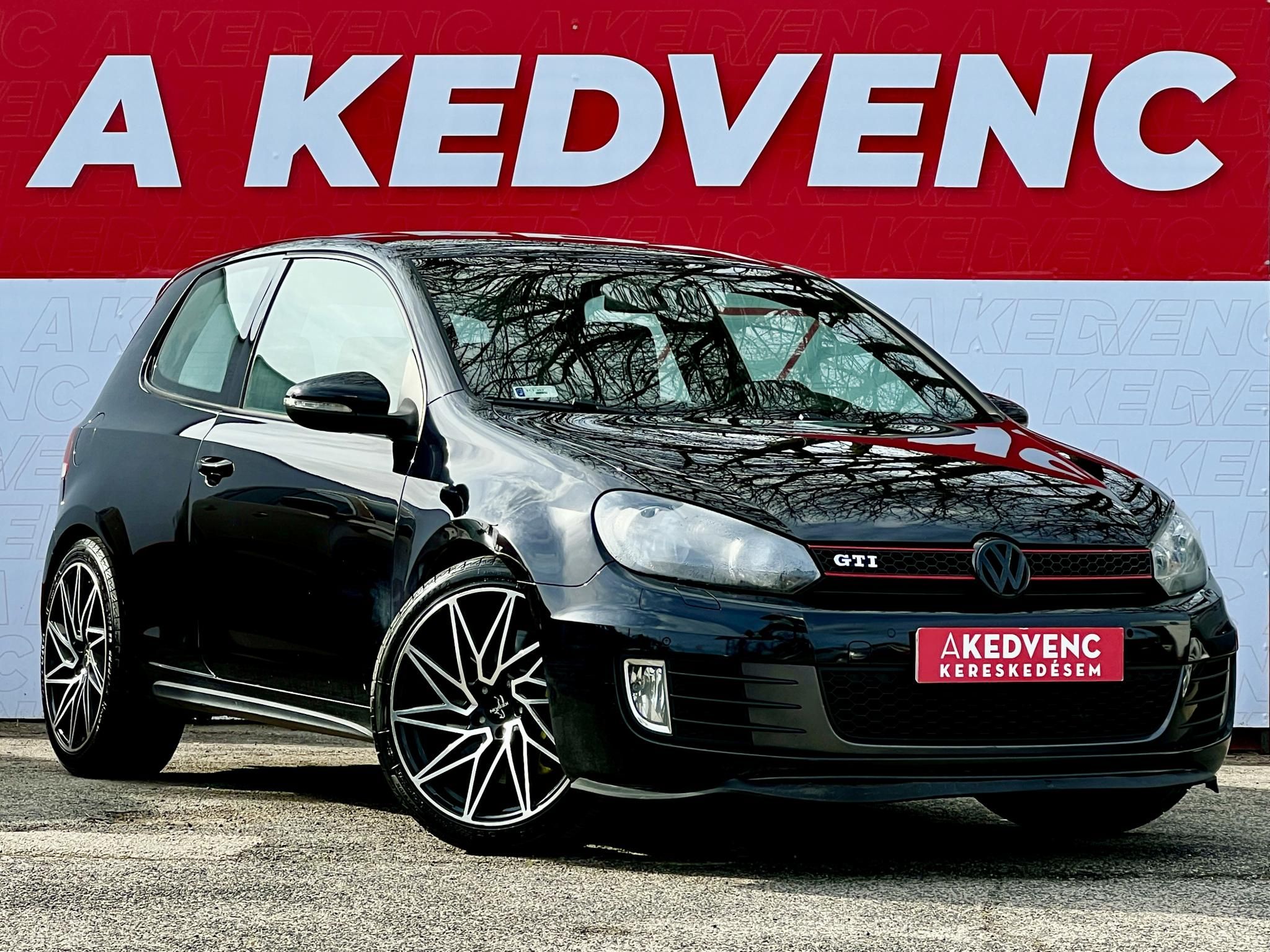 VOLKSWAGEN GOLF VI 2.0 TSI GTI DSG 270LE. Keskin felnik. Popcorn