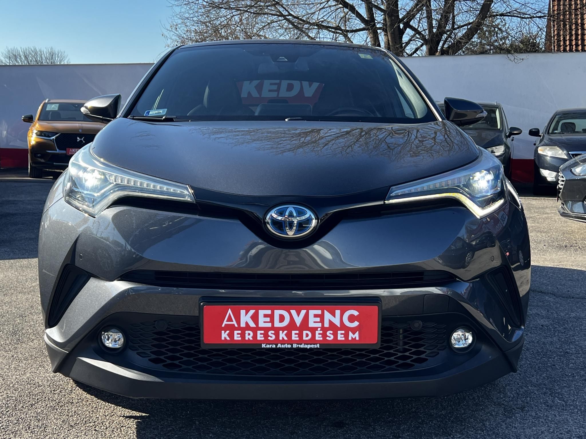 TOYOTA C-HR 1.8 Hybrid Executive e-CVT Kitűnő állapot. magas felszereltség!