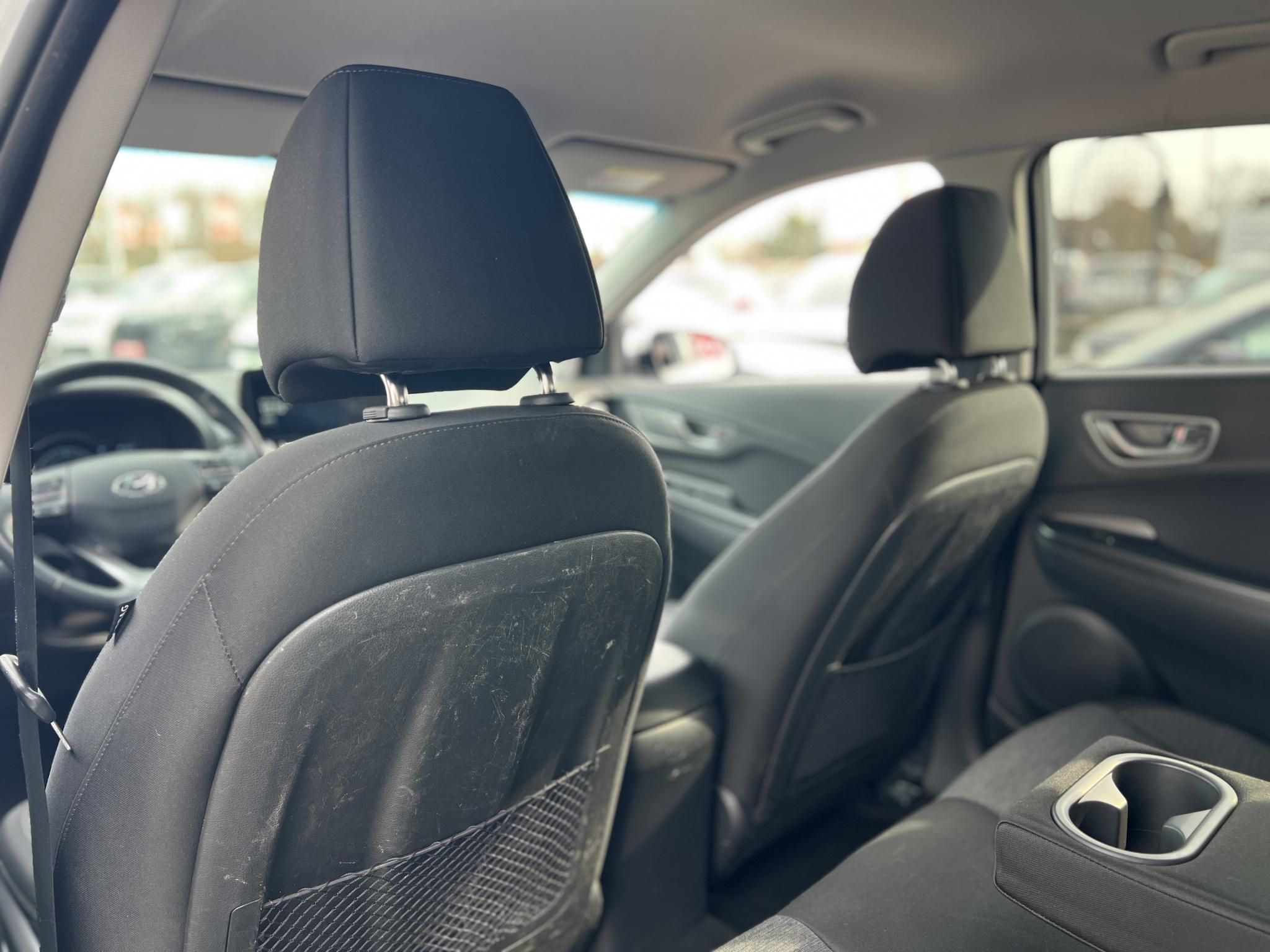 HYUNDAI KONA EV 64kWh Style HUD. parkolóasszisztens. sávtartó. CarPlay. 400km hatótáv!