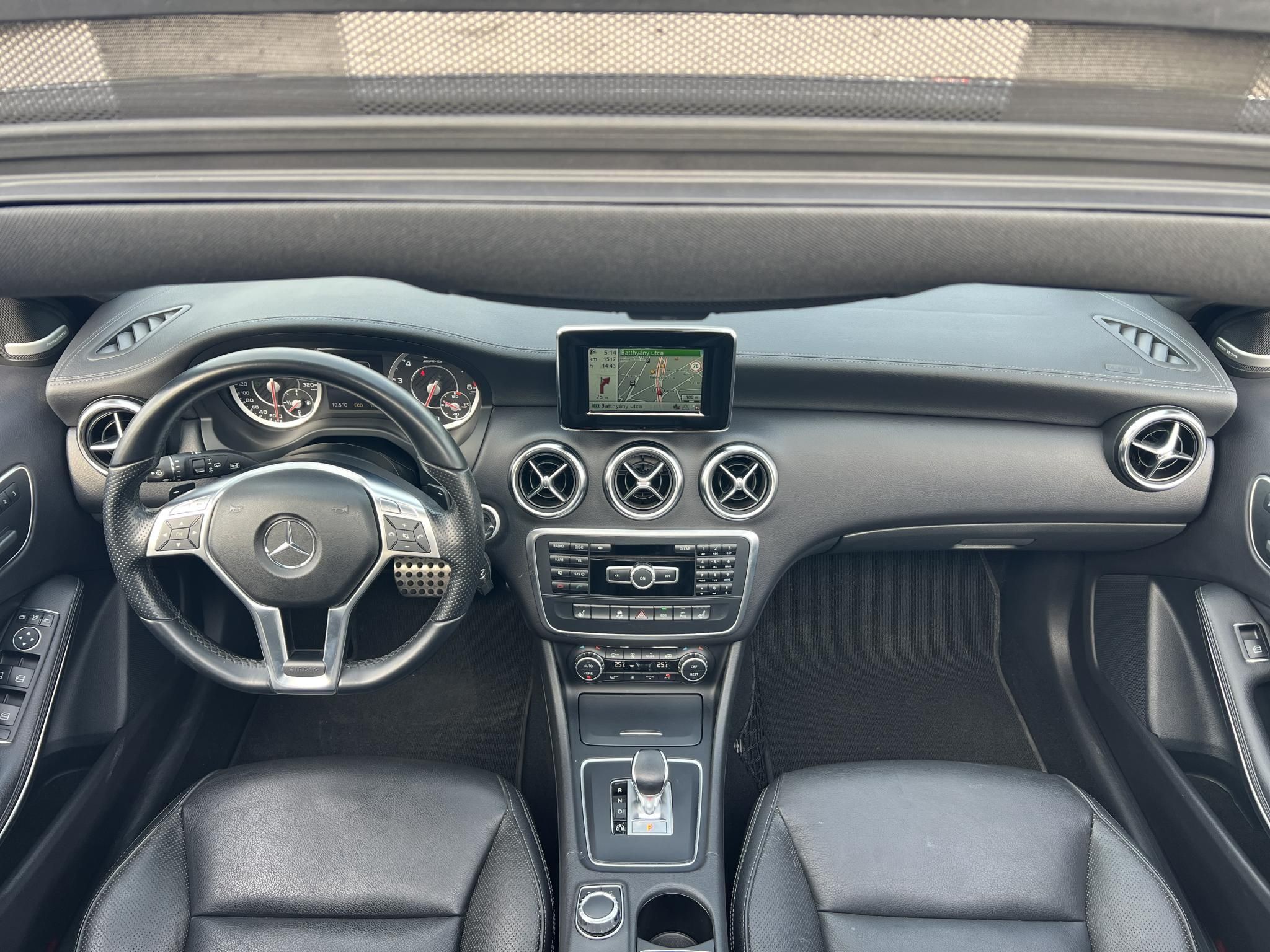 MERCEDES-AMG A 45 4Matic 7G-DCT 75e km. napfénytető. harman/kardon. memória. xenon