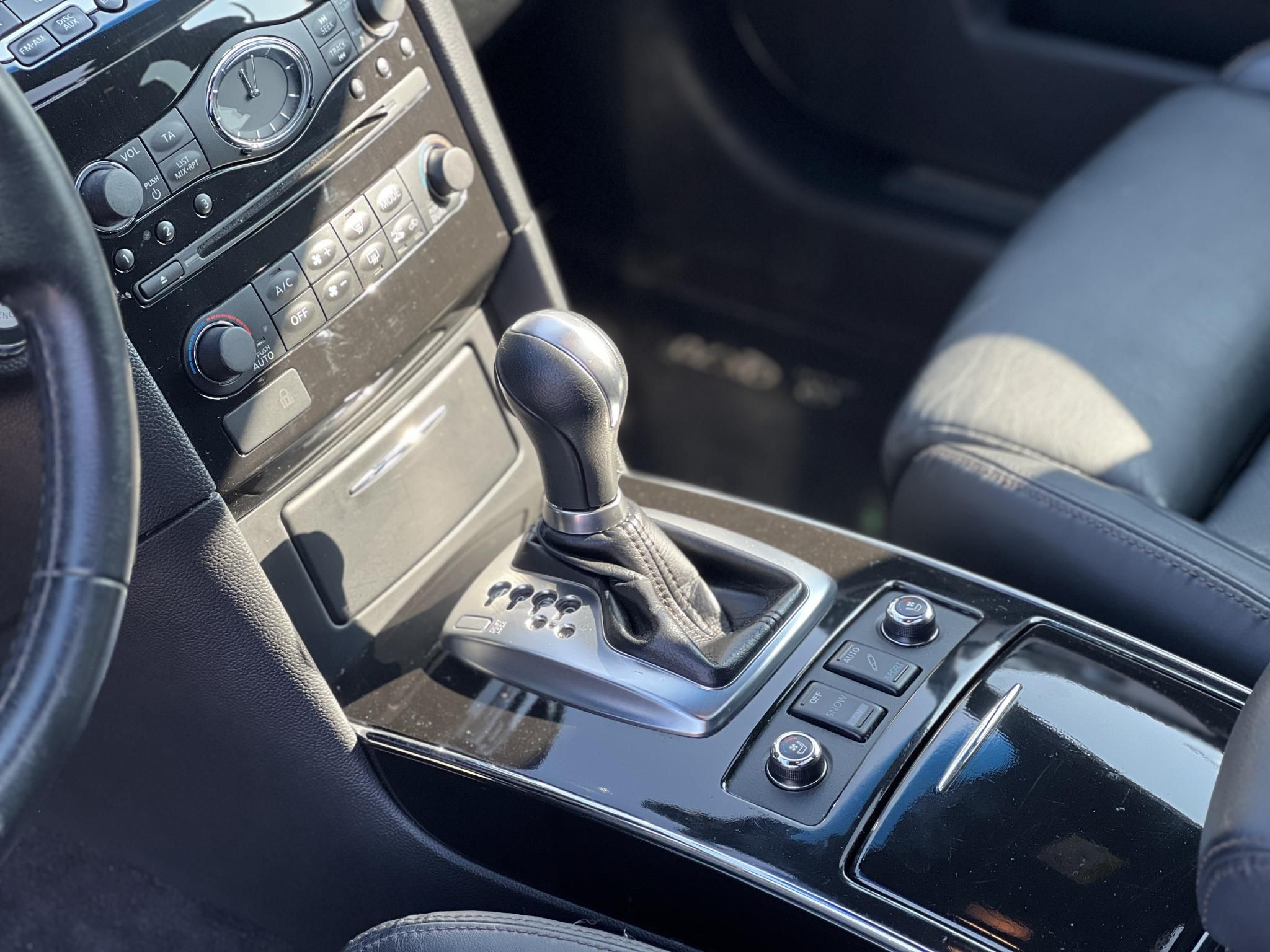 INFINITI QX70 QX70S 3.7 V6 Premium (Automata) EU6 105e km. Tempomat 360 kamera BOSE Téli-nyári garnitúra!