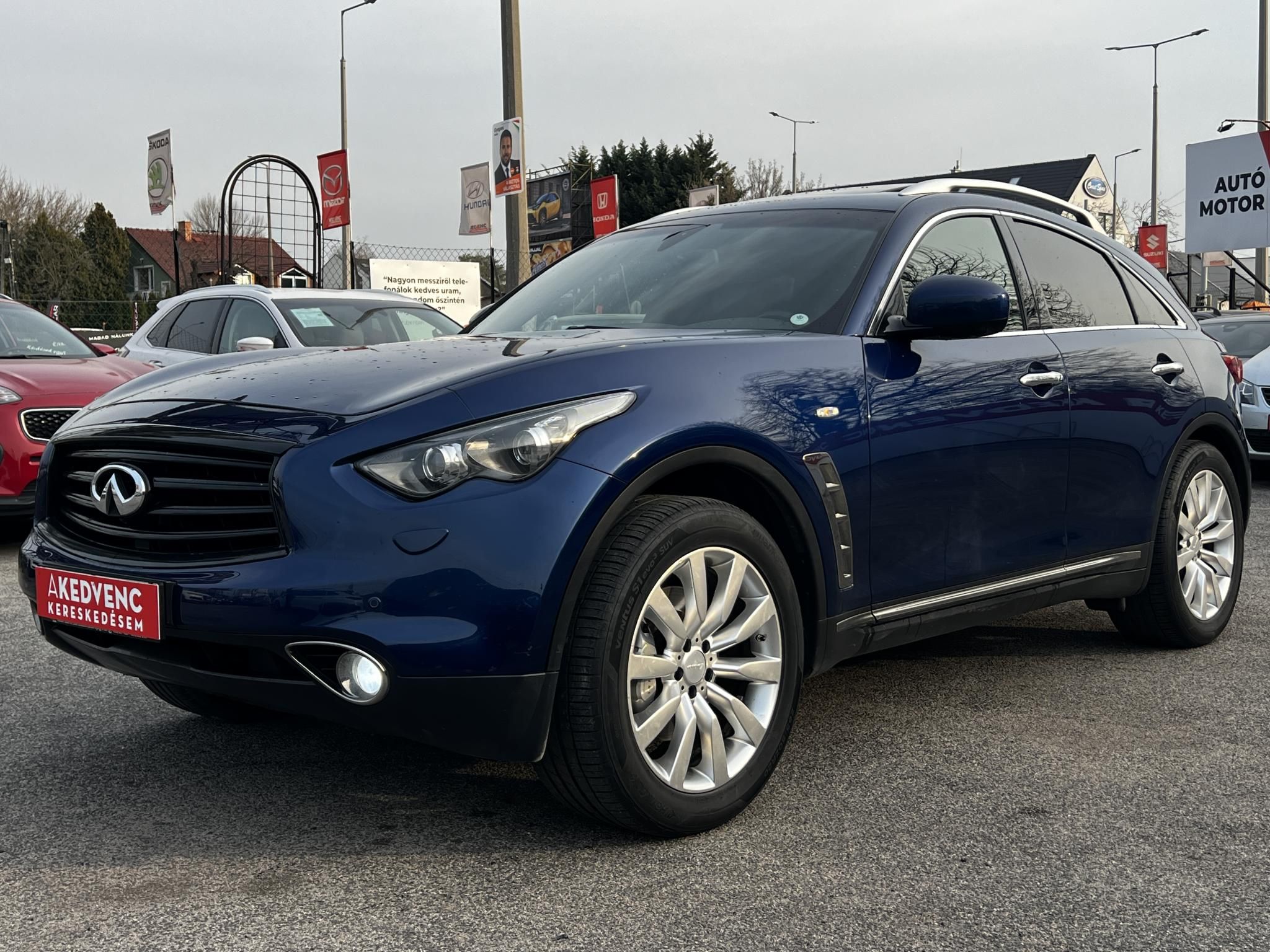 INFINITI QX70 QX70S 3.7 V6 Premium (Automata) EU6 105e km. Tempomat 360 kamera BOSE Téli-nyári garnitúra!