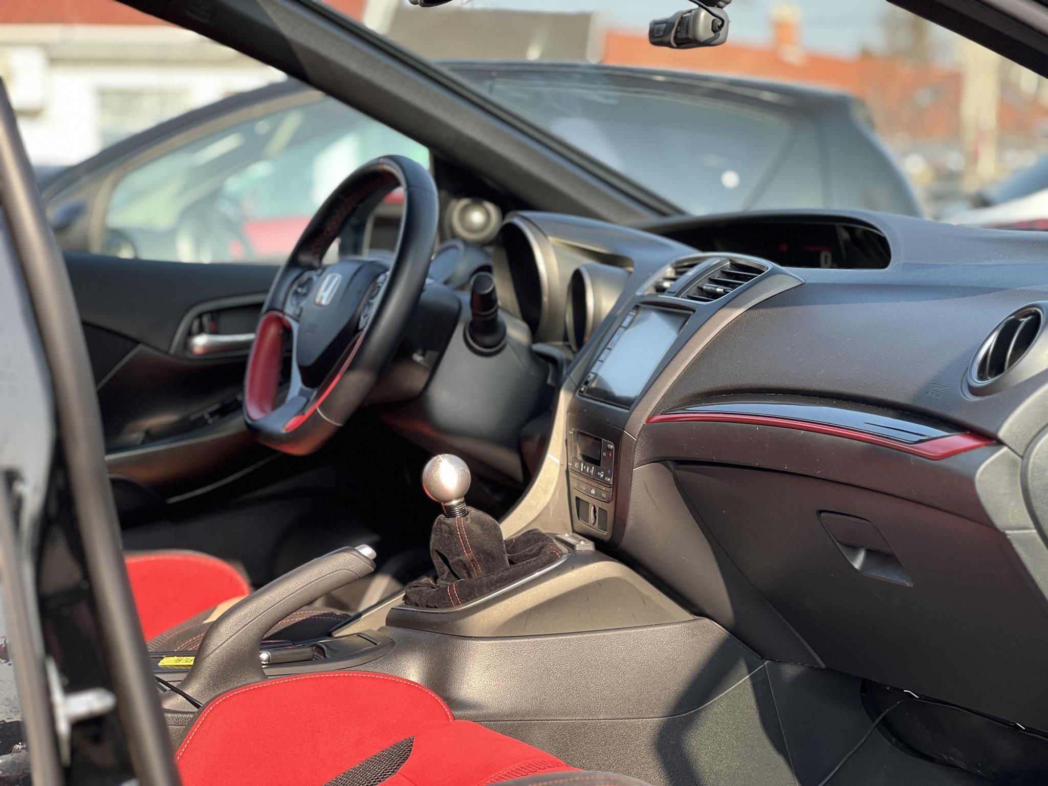 HONDA CIVIC 2.0 Type R GT Pack Type R R-06412 Teljes szerviztörténet. A LEGJOBB ÁRON!