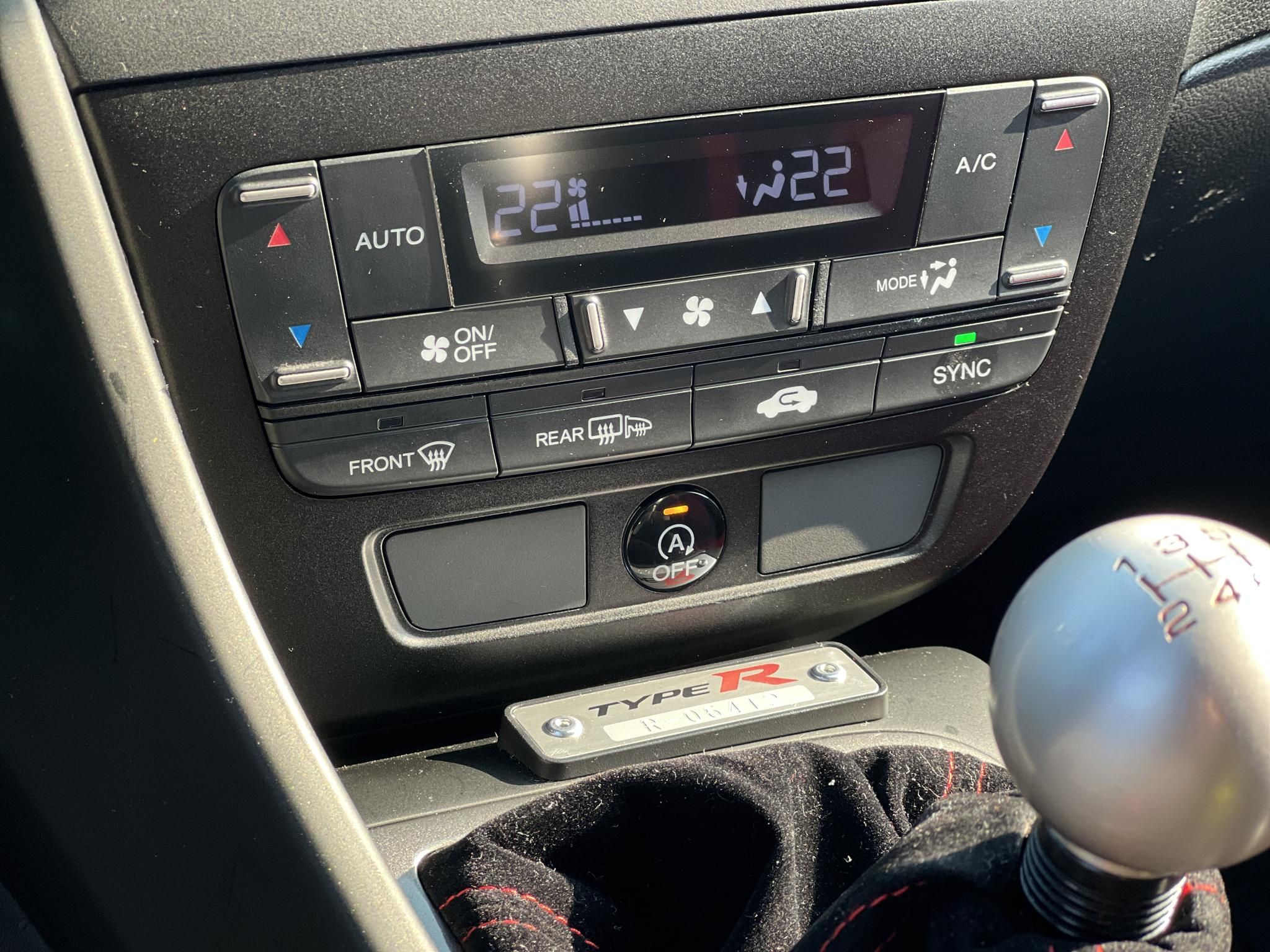 HONDA CIVIC 2.0 Type R GT Pack Type R R-06412 Teljes szerviztörténet. A LEGJOBB ÁRON!