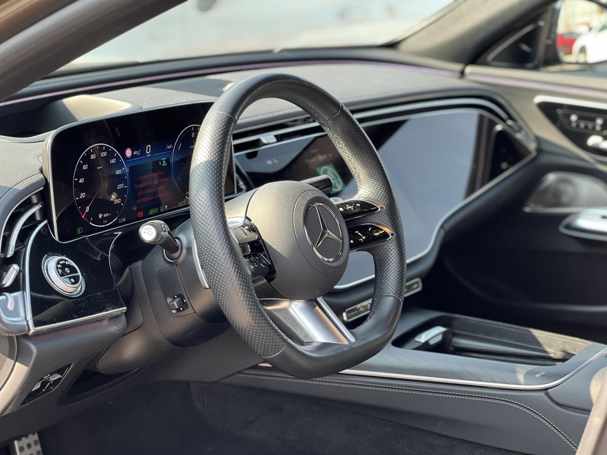 MERCEDES-BENZ E 300 e T 9G-TRONIC Plug-in hybrid ÁFÁS! AMG. 4D Burmester hifi 3DX2 kijelző Panorámatető Masszázs ülések!