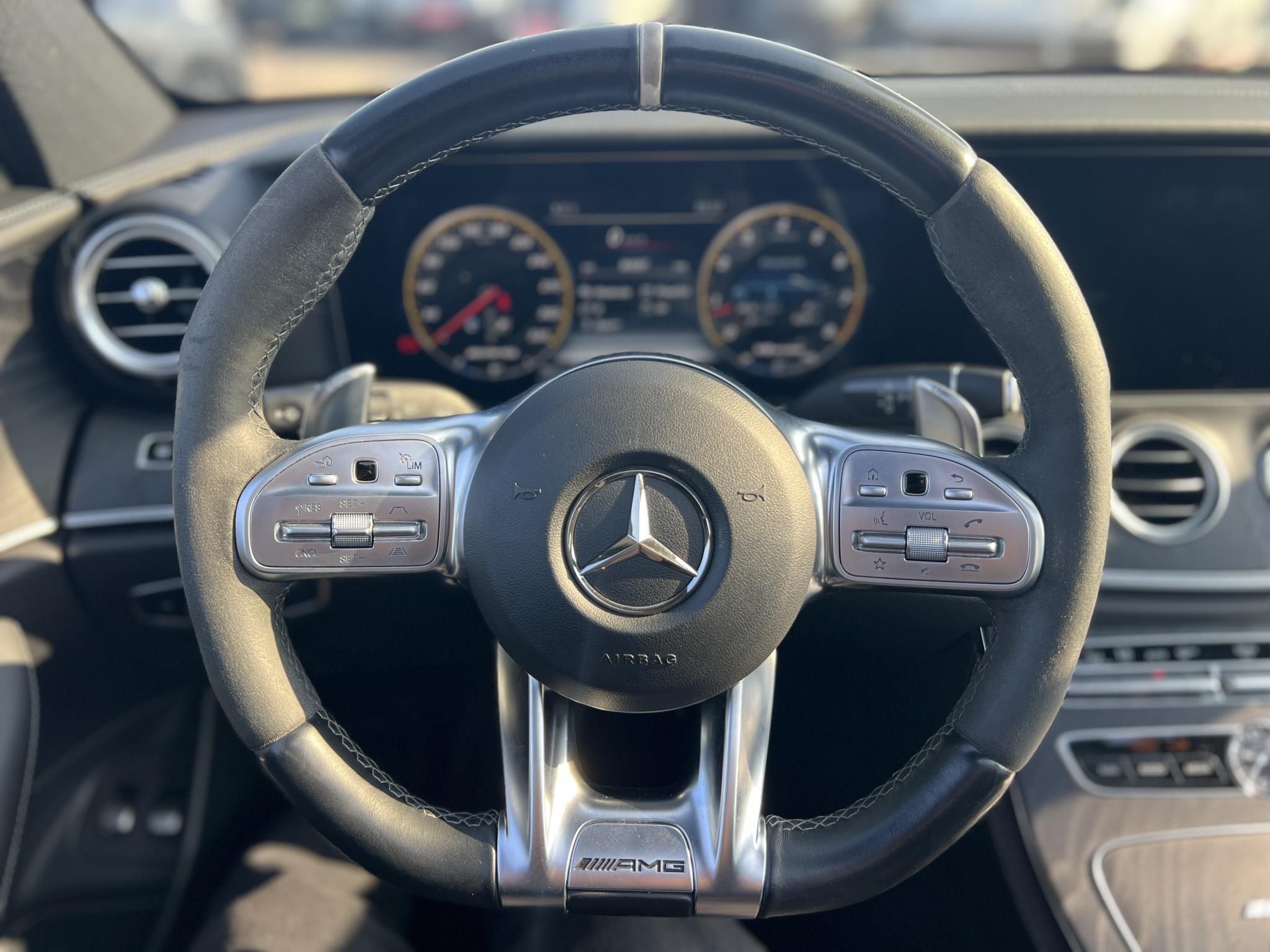 MERCEDES-AMG E 63 S T 4MATIC+ 9G-TRONIC 612LE. Panorámatető. burmester. üléshűtés. digitális műszerfal. CARPLAY