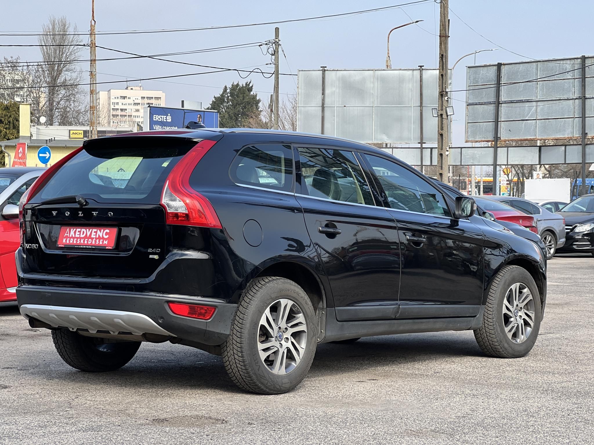 VOLVO XC60 2.4 D DRIVe Momentum Frissen szervizelt. magasan felszerelt. vezérlés cserélve!