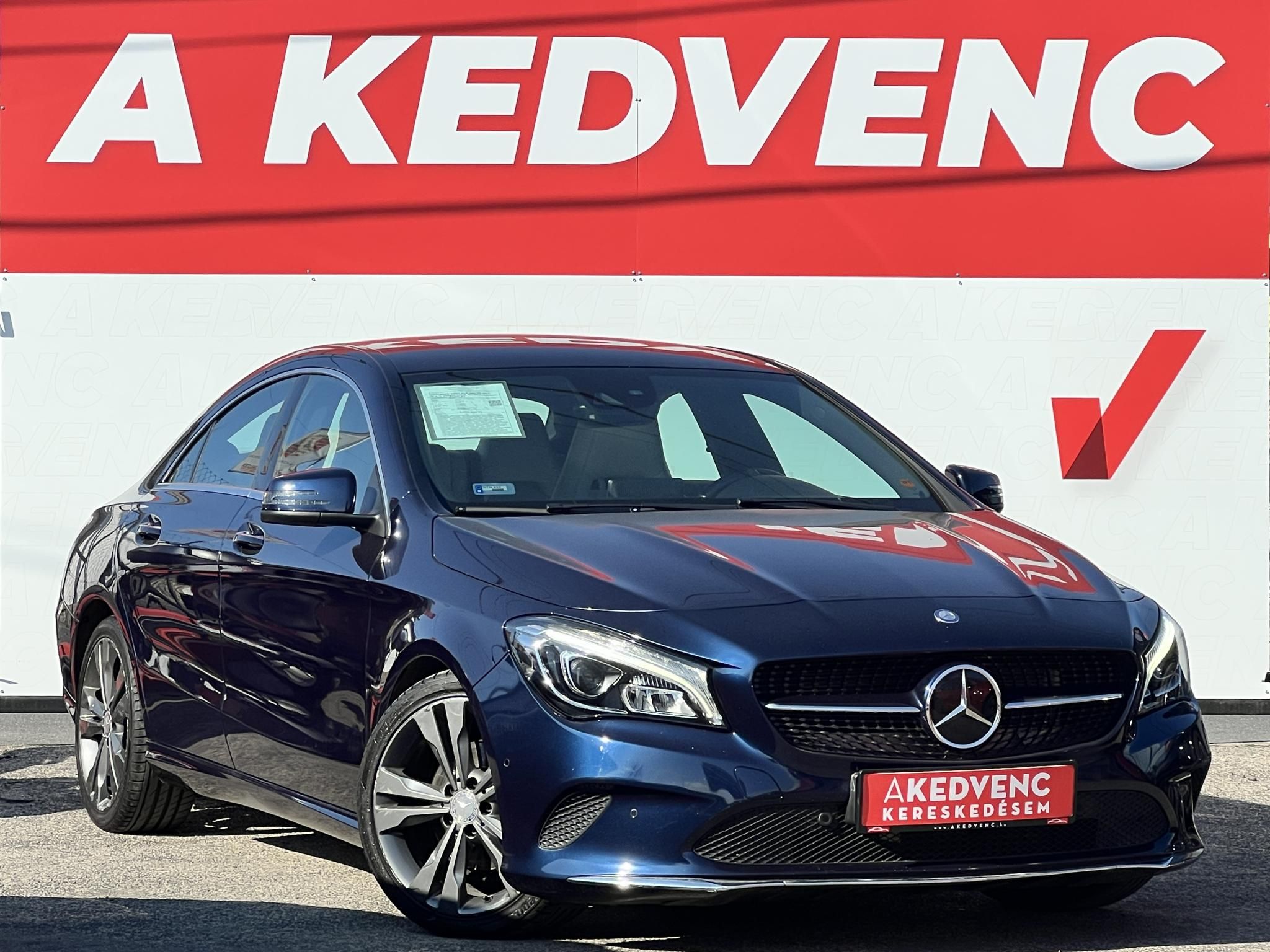 MERCEDES-BENZ CLA 200 7G-DCT M.o.-i. világos belső. harman/kardon. memória. CARPLAY