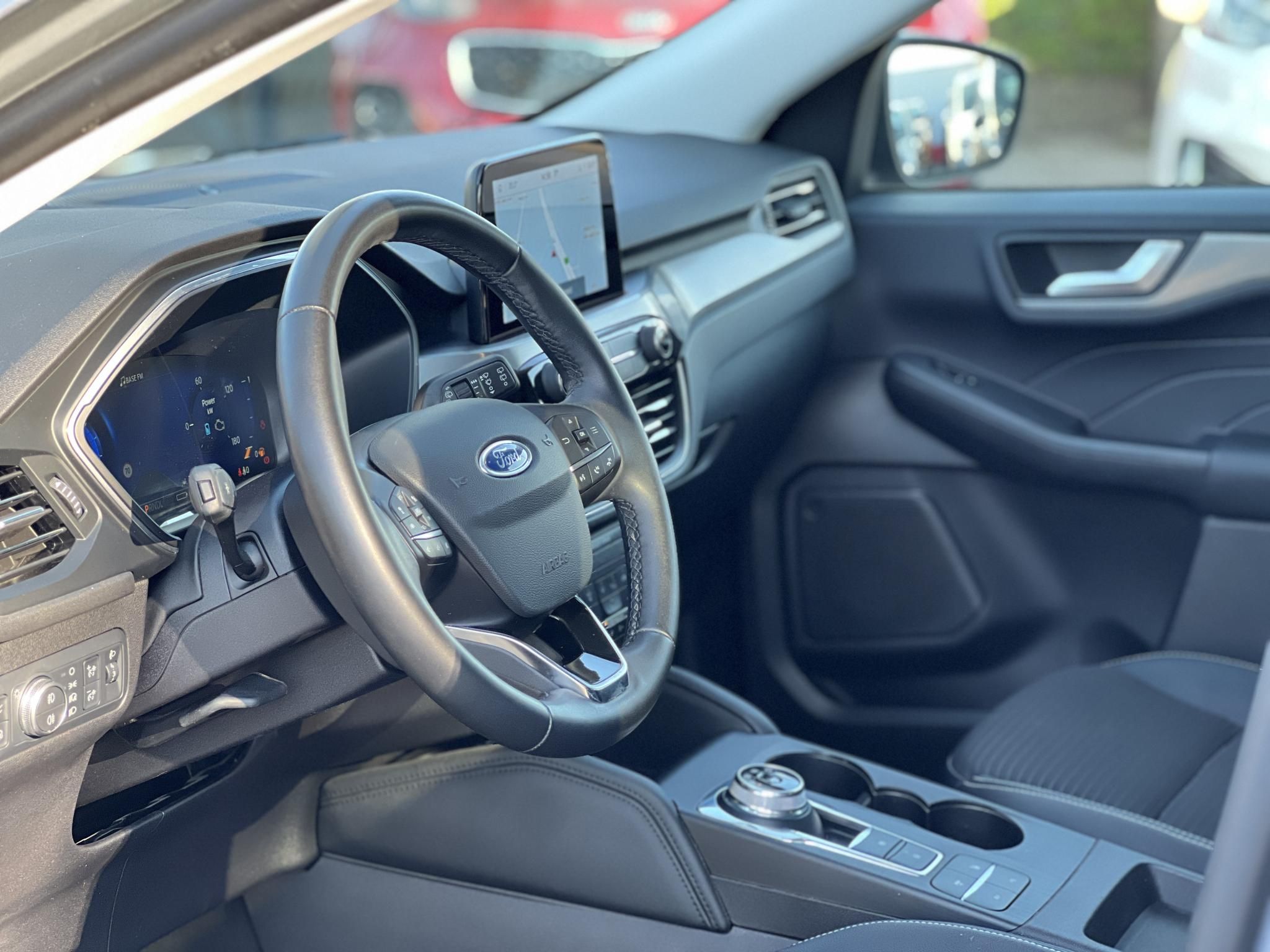 FORD KUGA 2.5 PHEV Titanium X CVT 40e km. Bang and Olufsen. Carplay. Ülésfűtés. Kifogástalan állapot!