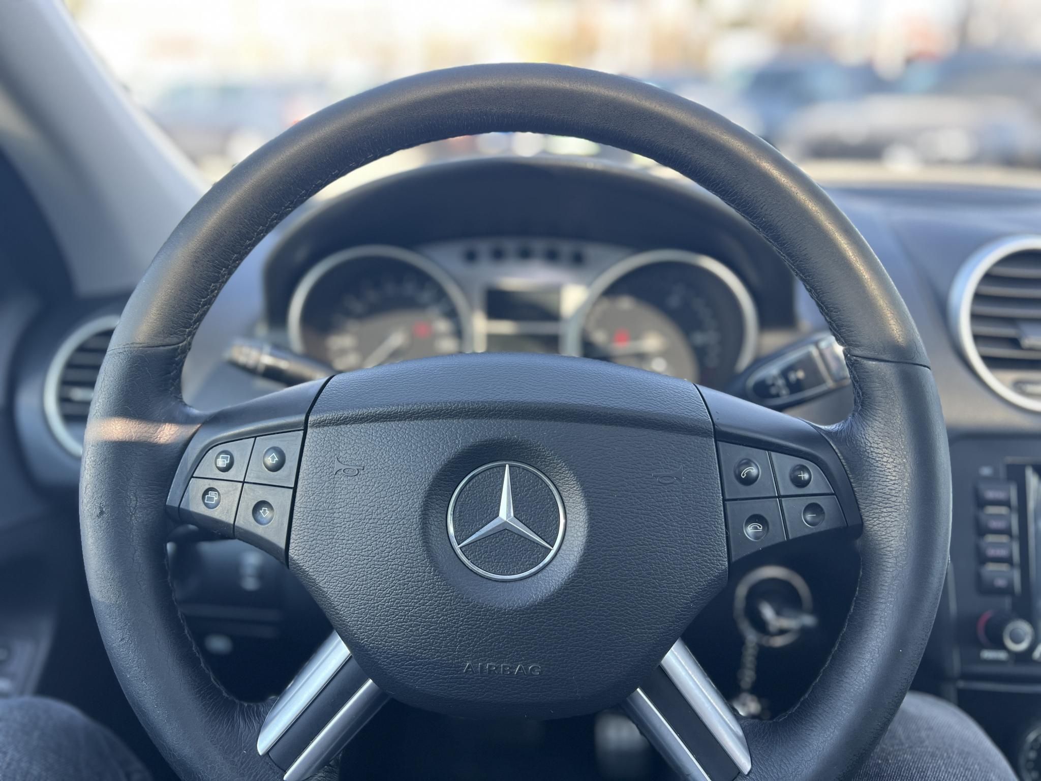 MERCEDES-BENZ ML 320 CDI (Automata) 4MATIC 3.5T vonóhorog. napfénytető. ülésfűtés. nem légrugós!