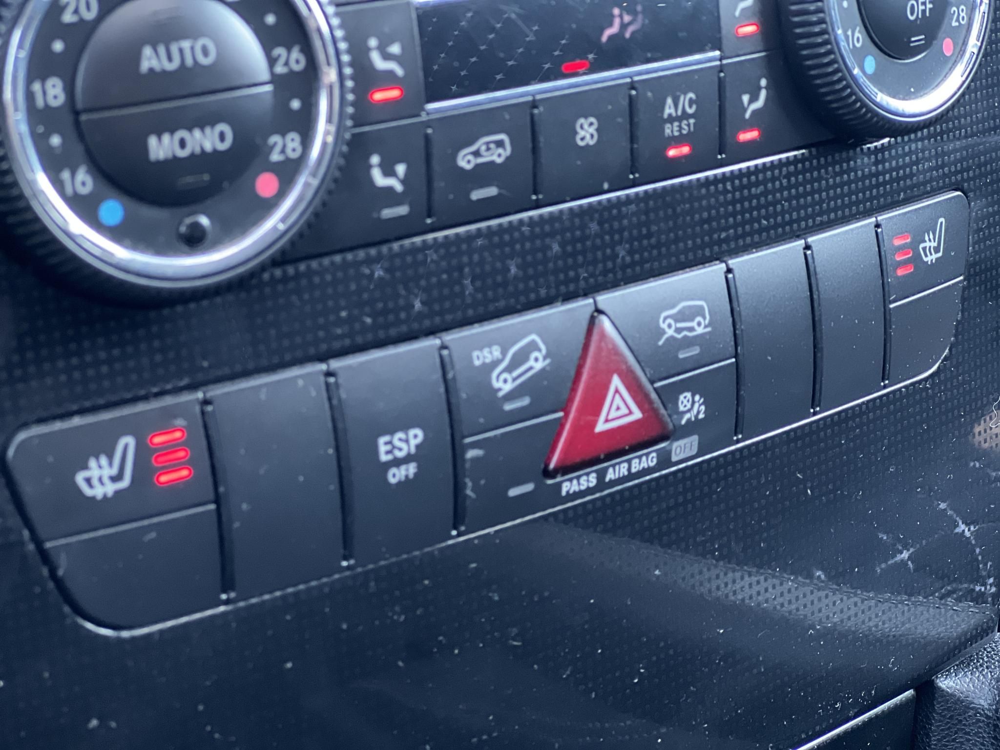 MERCEDES-BENZ ML 320 CDI (Automata) 4MATIC 3.5T vonóhorog. napfénytető. ülésfűtés. nem légrugós!