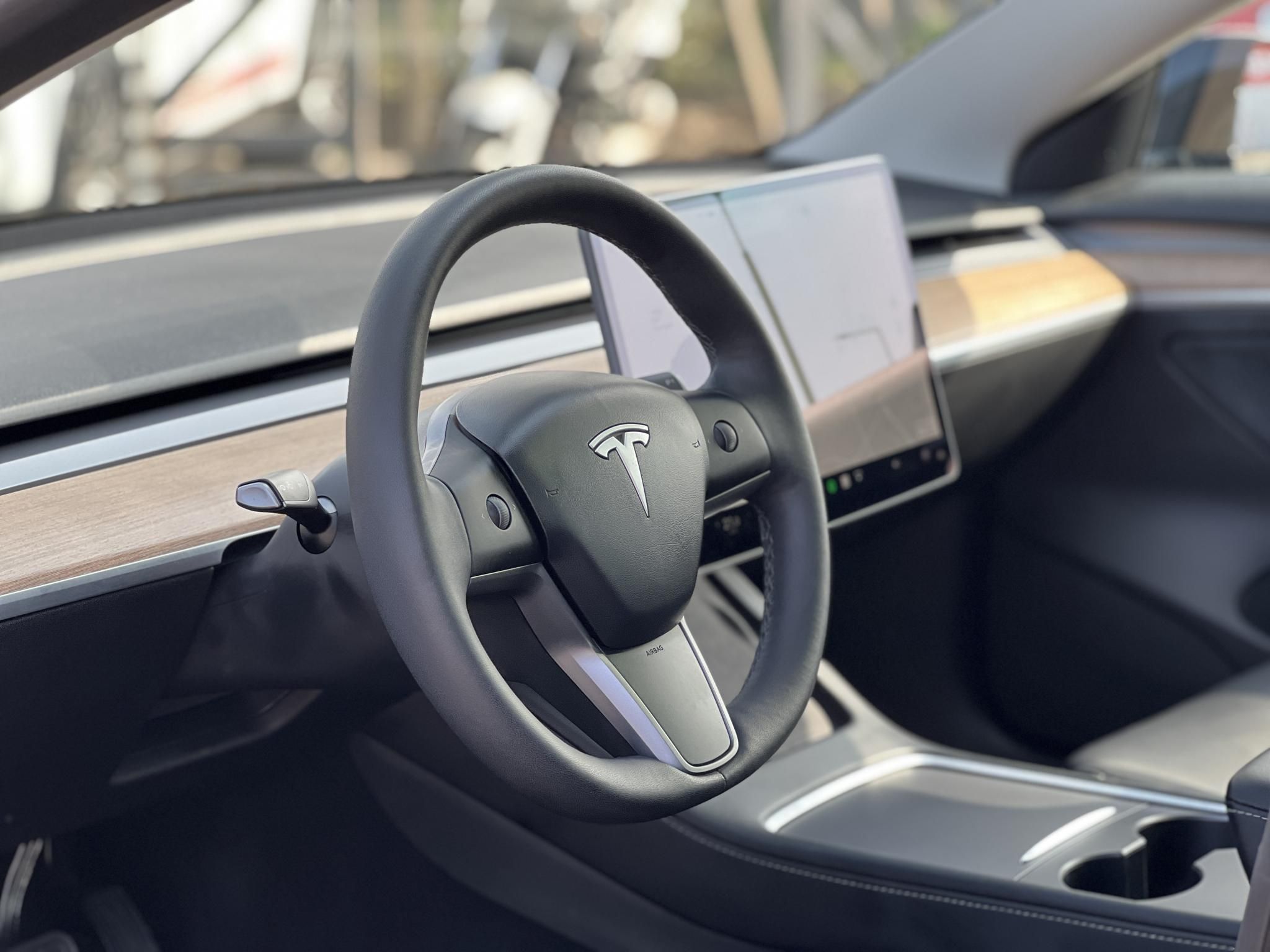 TESLA MODEL 3 Long Range AWD (Automata) 50e km. hőszivattyú. téli-nyári kerékszett