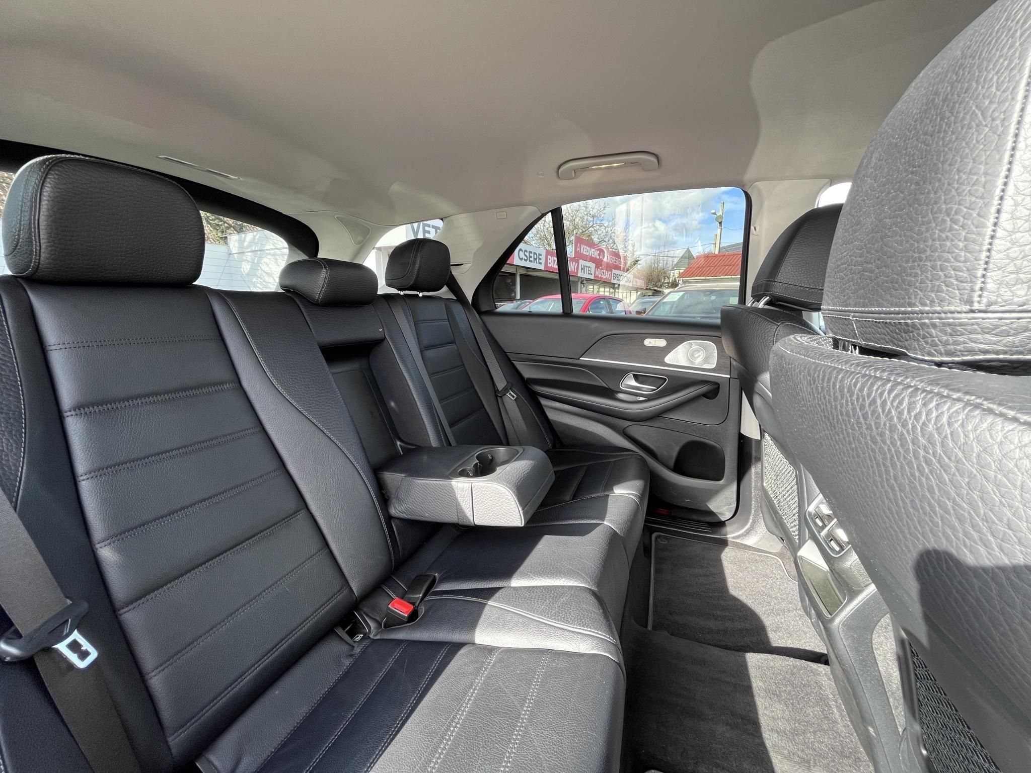 MERCEDES-BENZ GLE-OSZTÁLY GLE 300 d 4Matic 9G-TRONIC M.o.-i. márkaszervizelt. burmester. űléshűtés. memória. vonóhorog. carplay