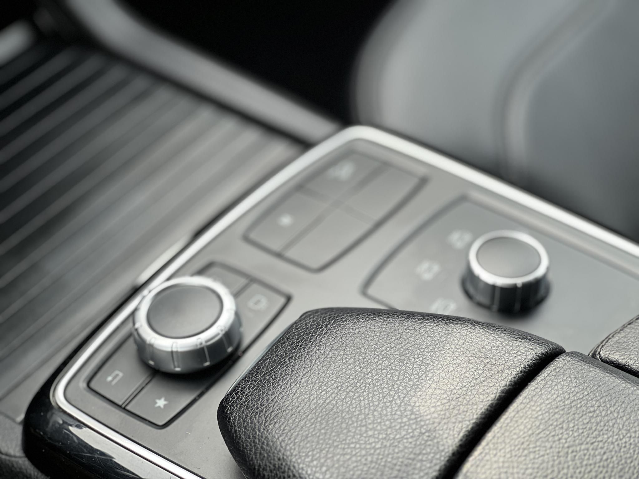 MERCEDES-BENZ GLE 500 e 4Matic (Automata) 135e km. M.o.-i. magas felszereltség. memória. üléshűtés. 360kamera. HUD!