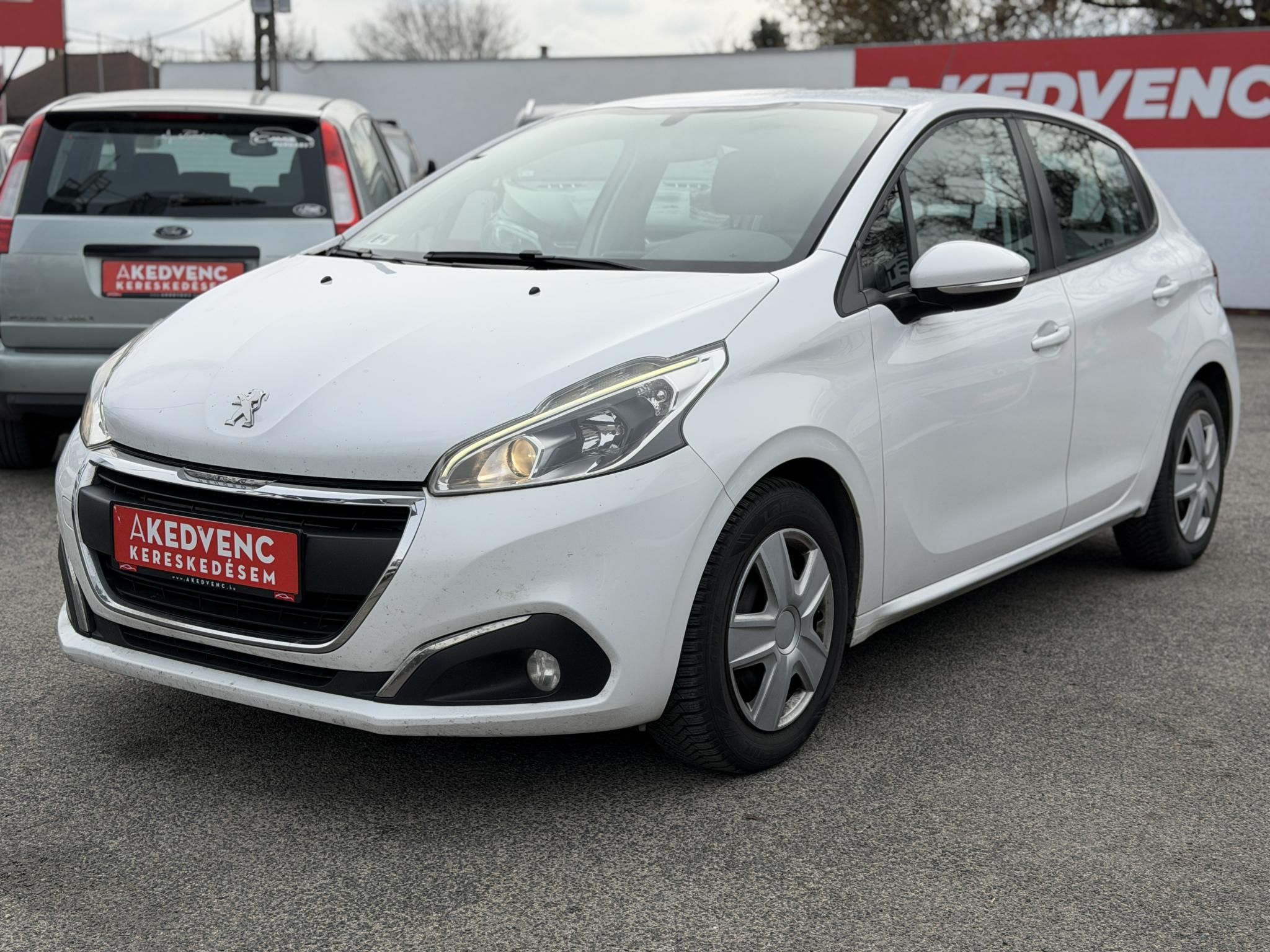 PEUGEOT 208 1.6 BlueHDi Active M.o.-i. 1.tul. klíma. 5L/100km. vezérlés cserélve!