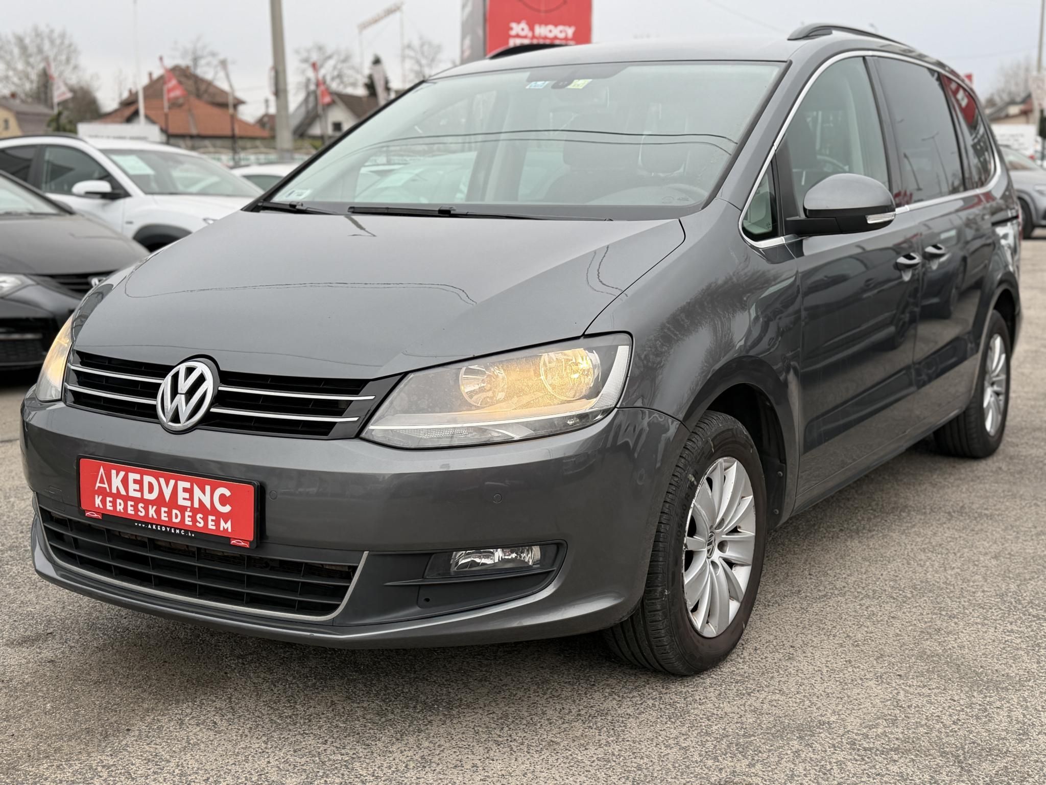 VOLKSWAGEN SHARAN 2.0 CR TDI Comfortline DSG [7 személy] Magyarországi. teljes szerviztörténet!