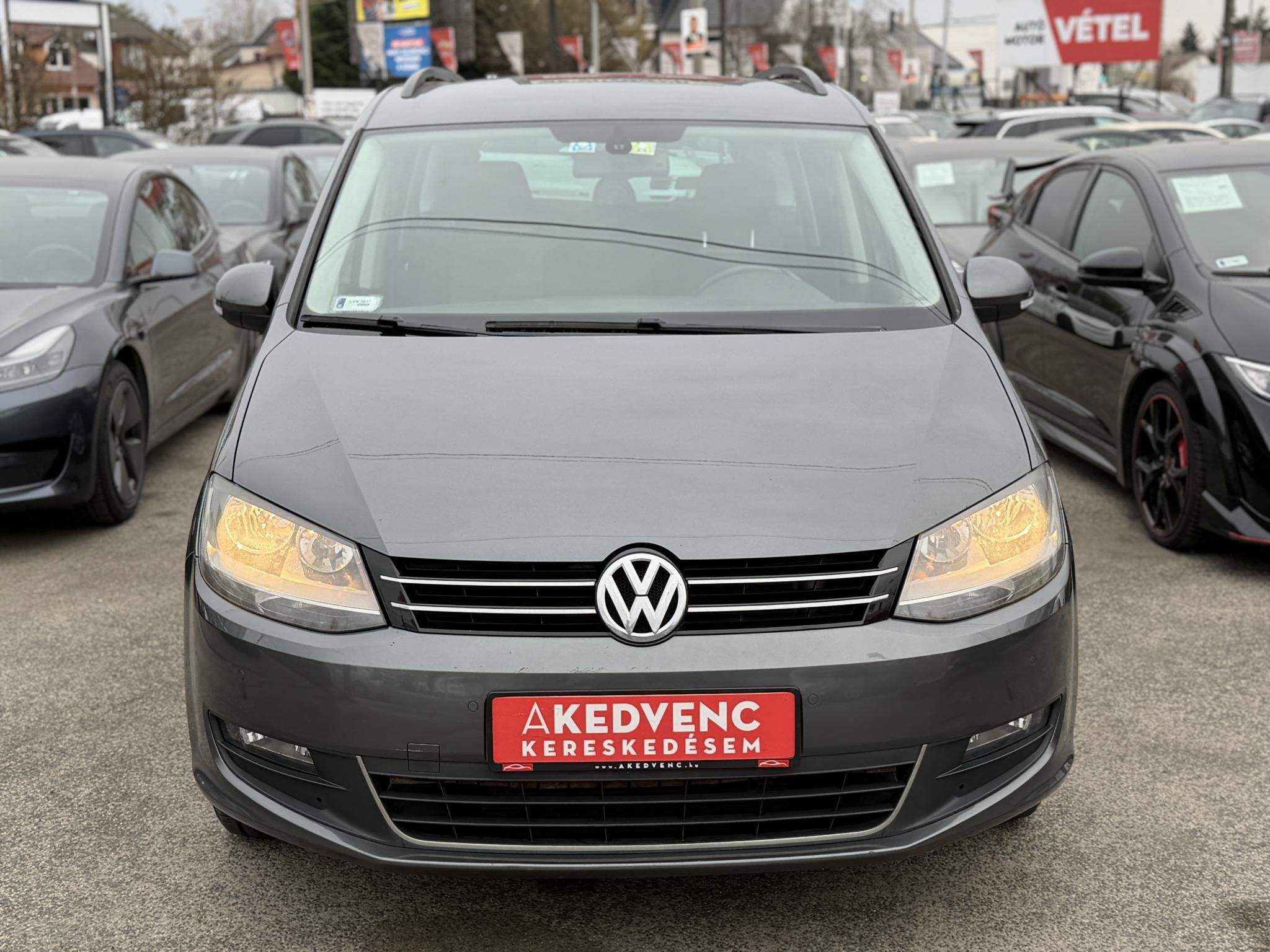 VOLKSWAGEN SHARAN 2.0 CR TDI Comfortline DSG [7 személy] Magyarországi. teljes szerviztörténet!