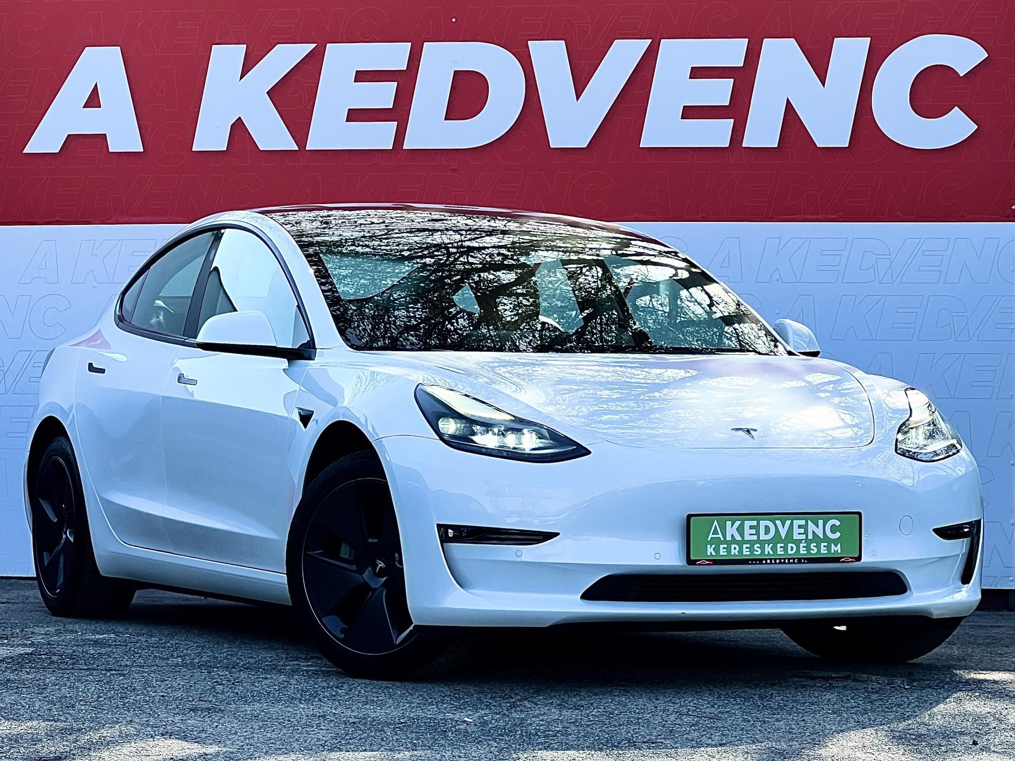 TESLA MODEL 3 Long Range AWD (Automata) 60e km. mátrix LED. hőszivattyú. 500km hatótáv!