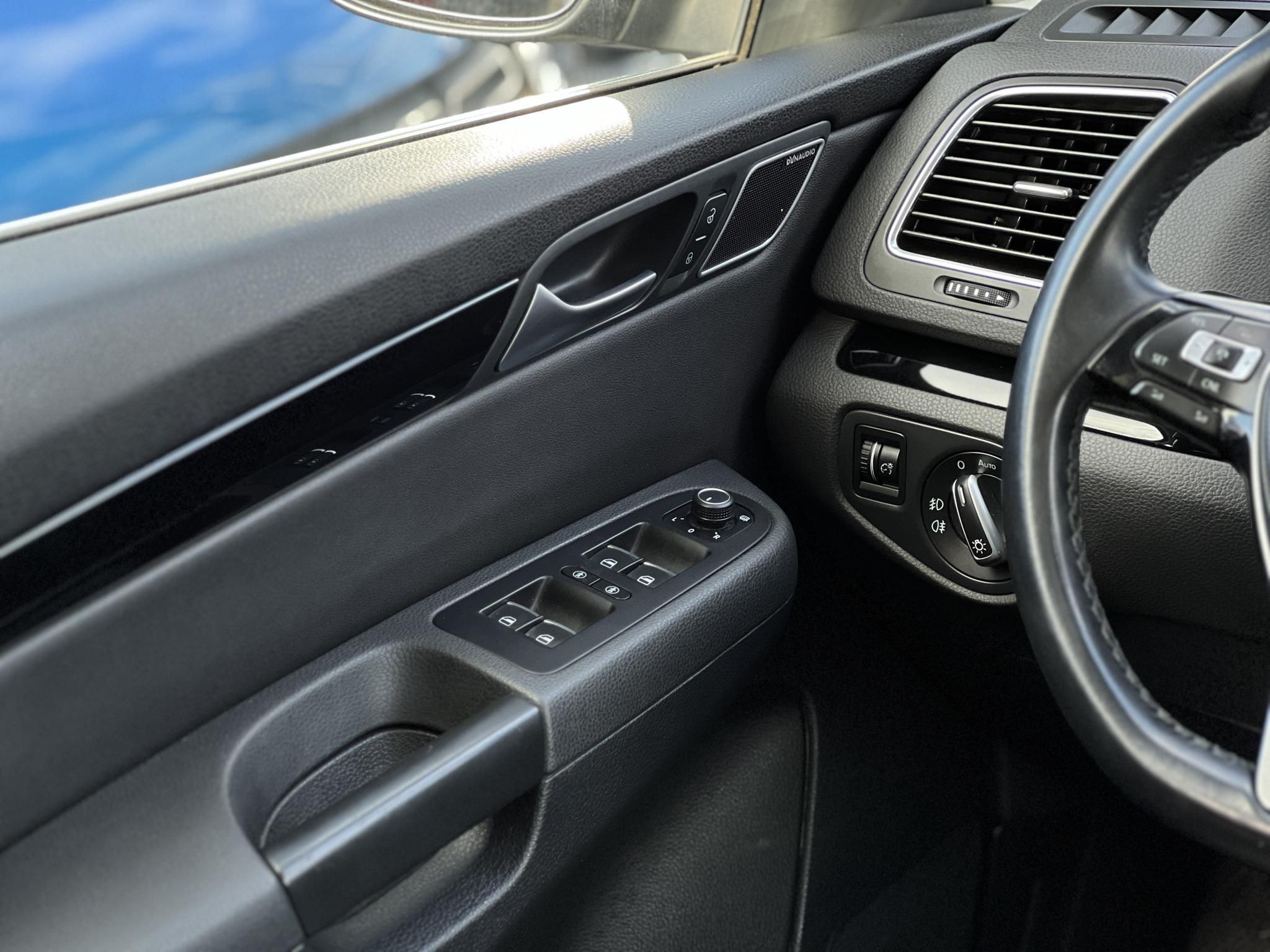 VOLKSWAGEN SHARAN 2.0 TDI BMT SCR Highline DSG [7 személy] Dynaudio. ülésmemória. Carplay. pano. vonóhorog. kamera. stb