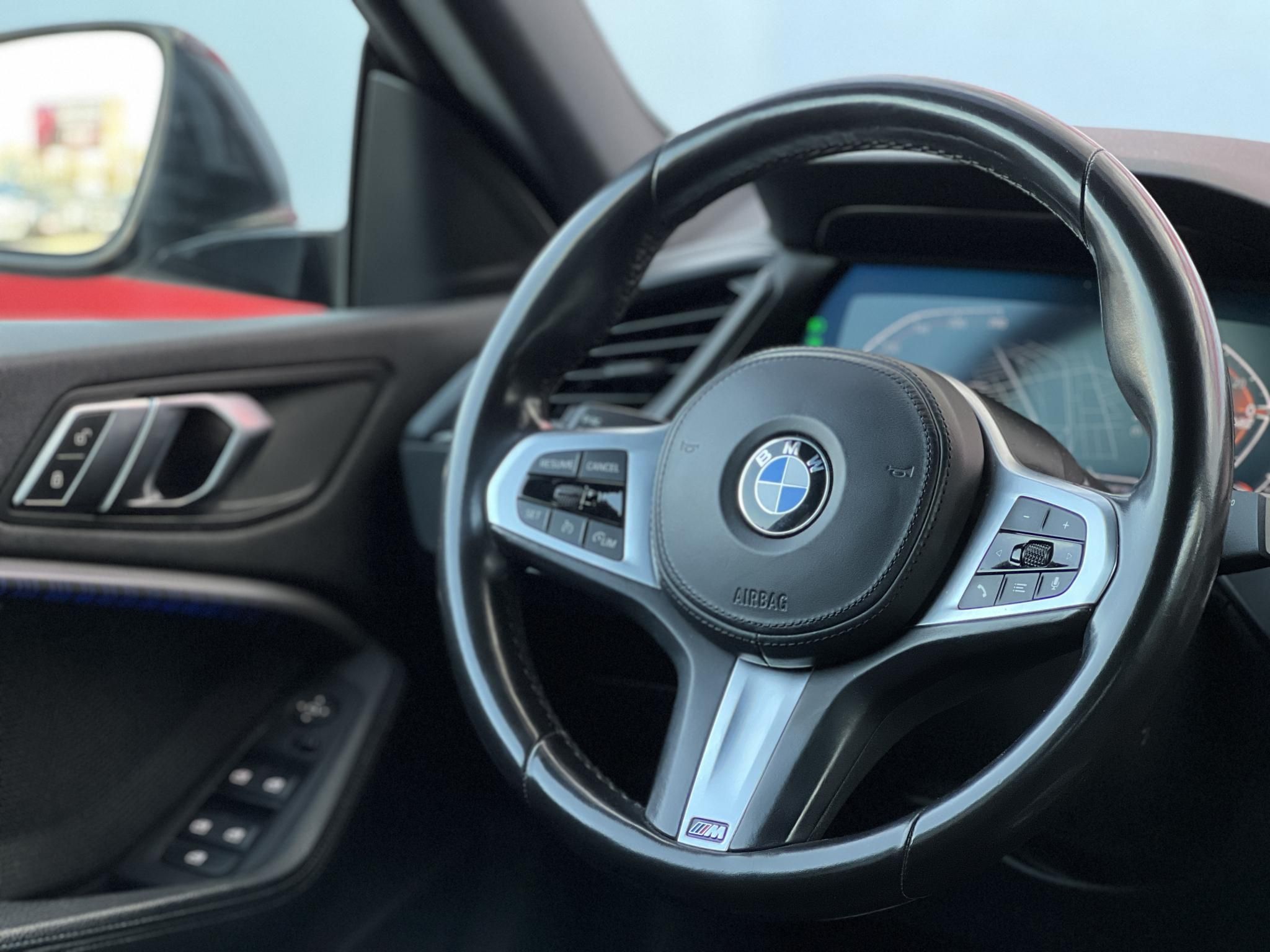 BMW 218d M Sport (Automata) 98e km. CARPLAY. LED. tempomat. ülésfűtés. keyless. megkímélt állapot!