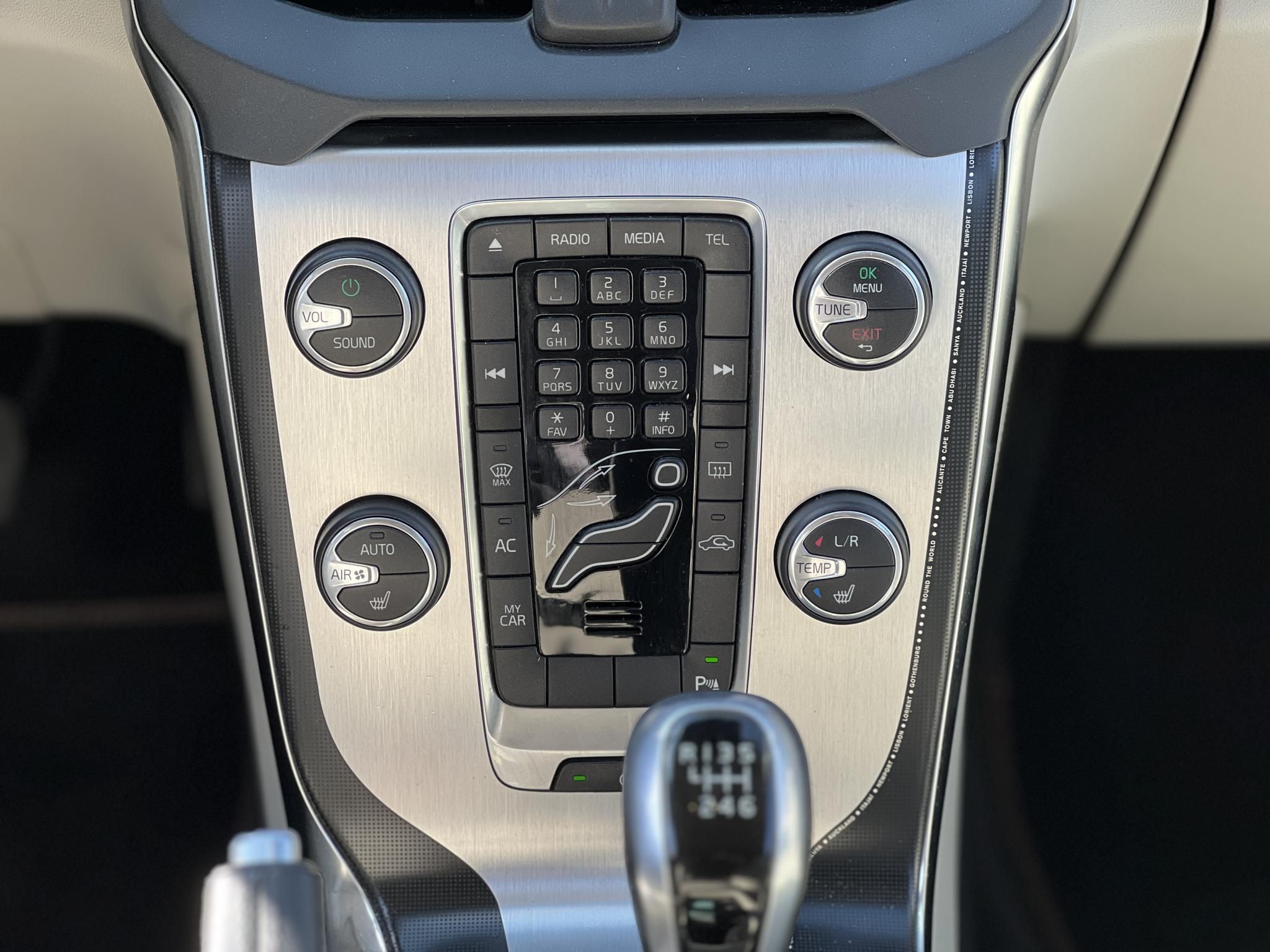 VOLVO V40 1.6 T3 Ocean Race