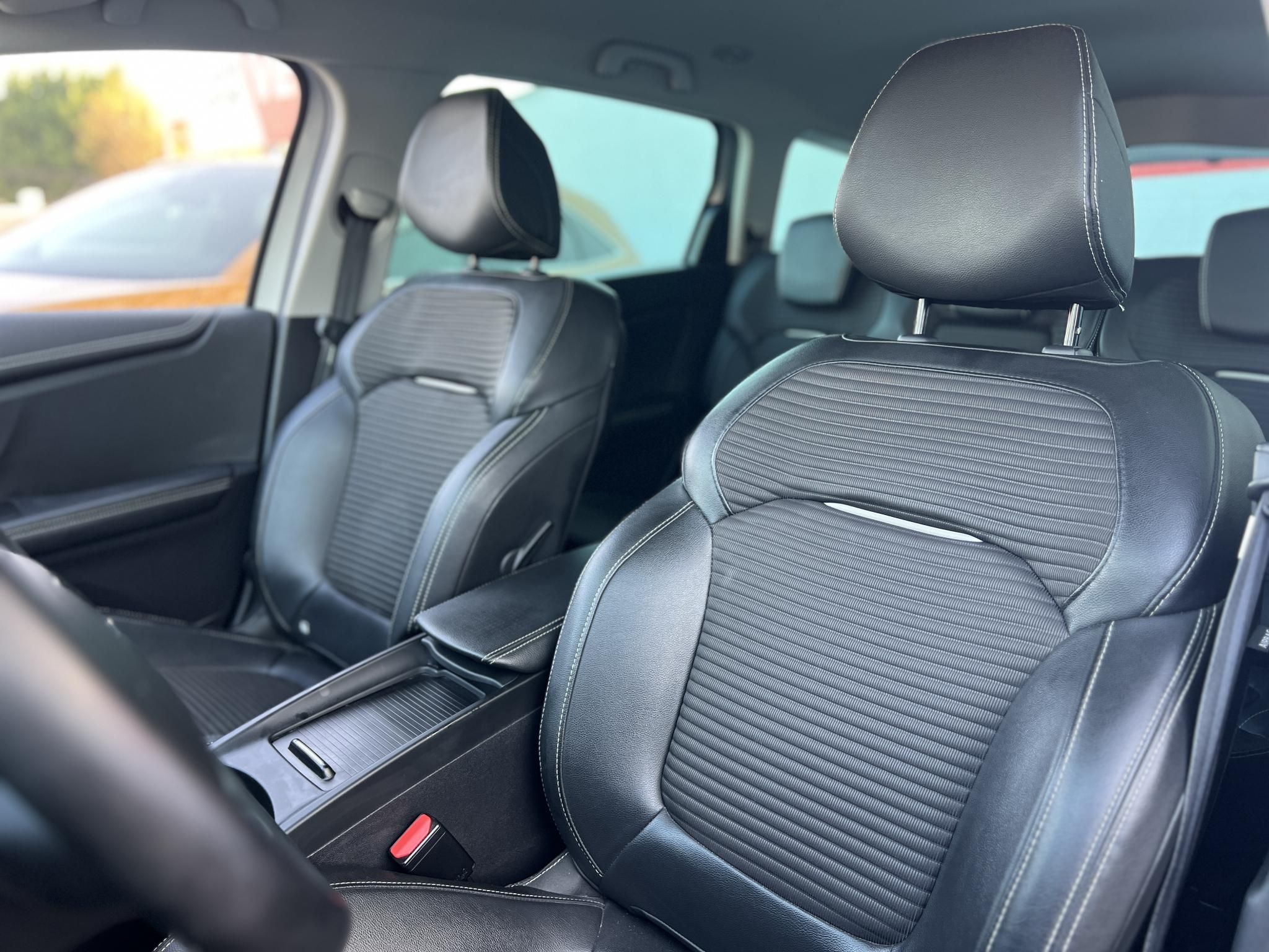 RENAULT SCENIC Grand Scénic 1.7 Blue dCi Intens EDC (7 személyes ) Automata. CarPlay