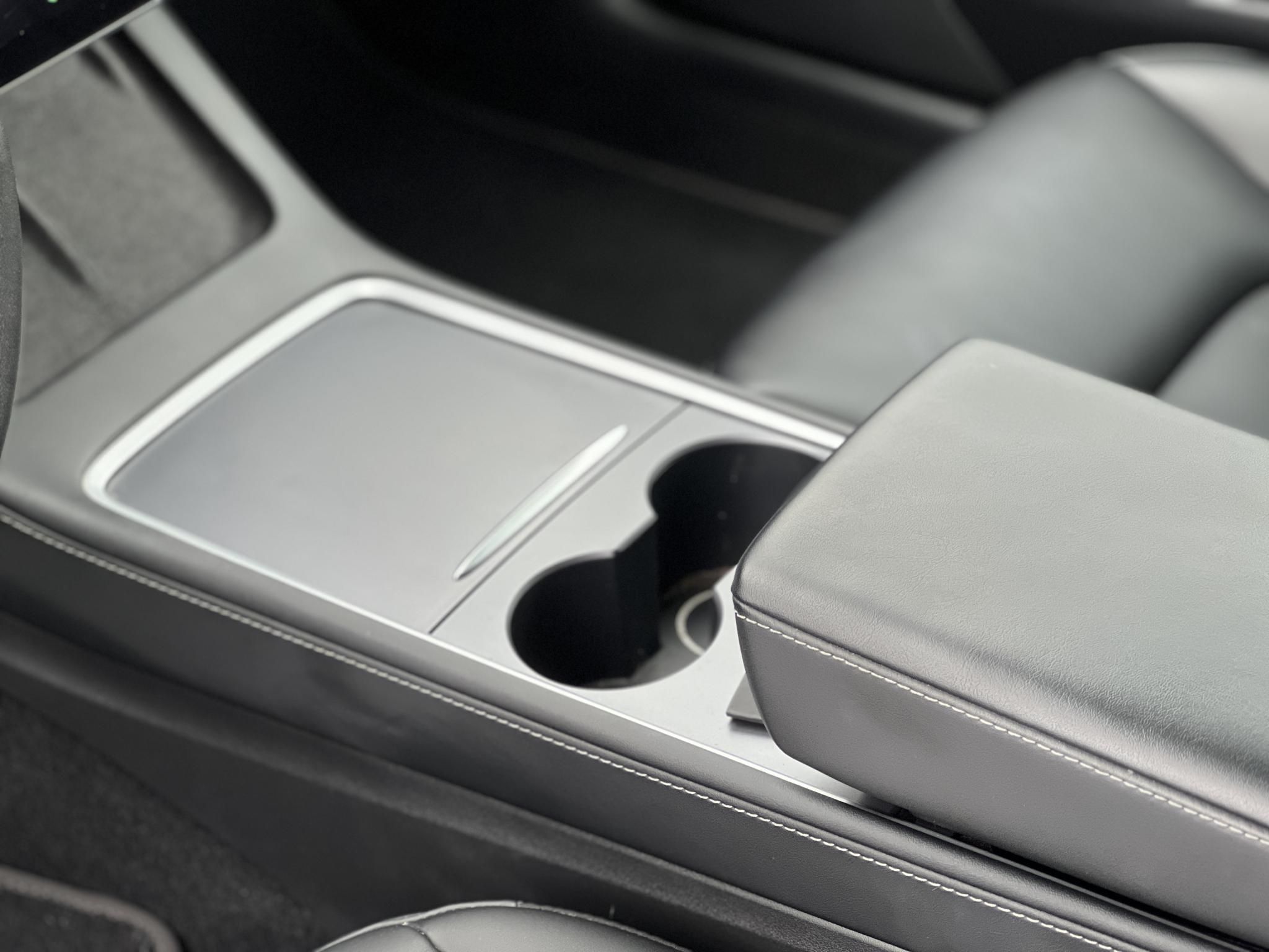 TESLA MODEL 3 Long Range AWD (Automata) 63e km. mátrix LED. hőszivattyú. garanciális. kitűnő állapot!