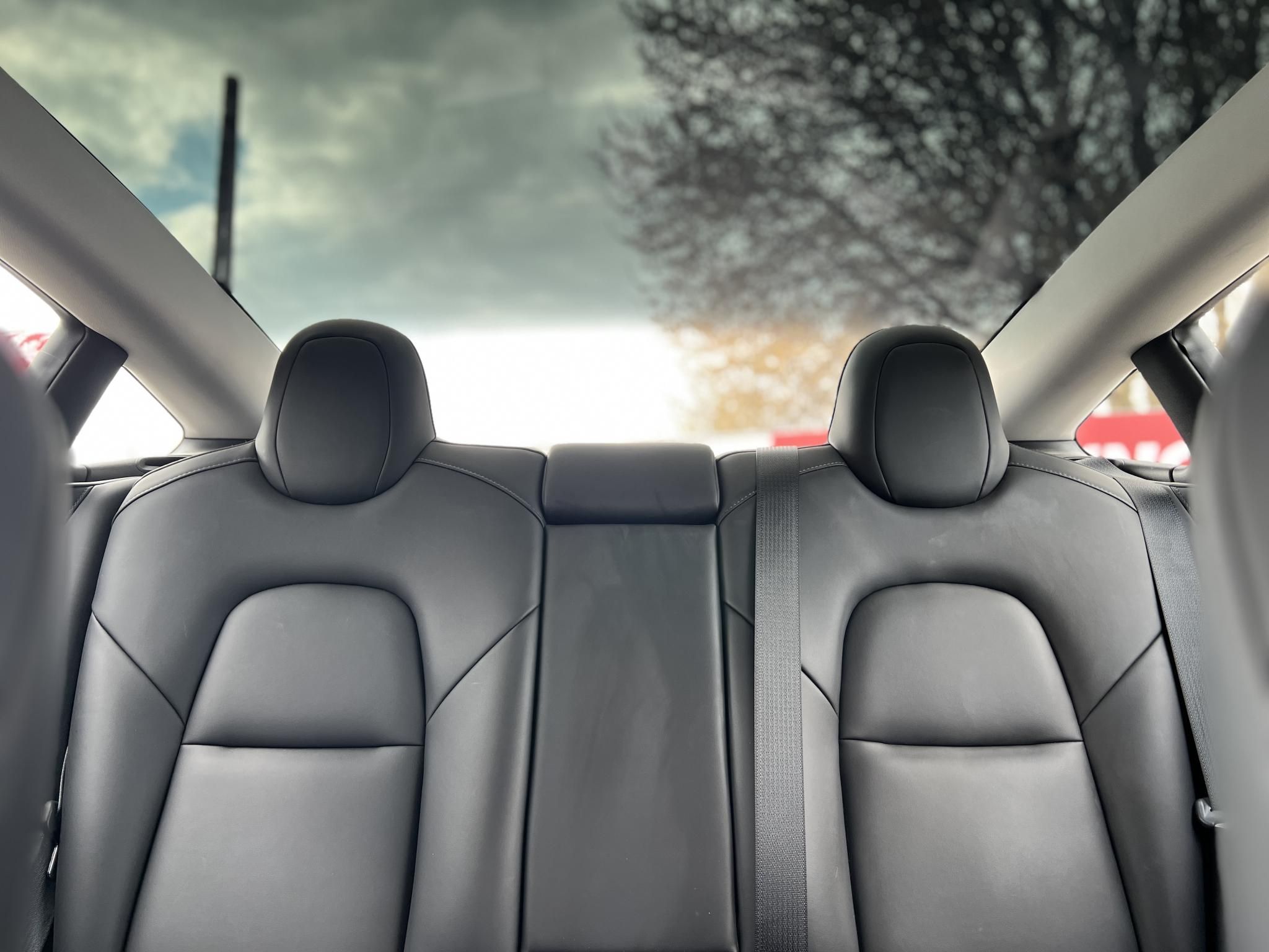 TESLA MODEL 3 Long Range AWD (Automata) 63e km. mátrix LED. hőszivattyú. garanciális. kitűnő állapot!