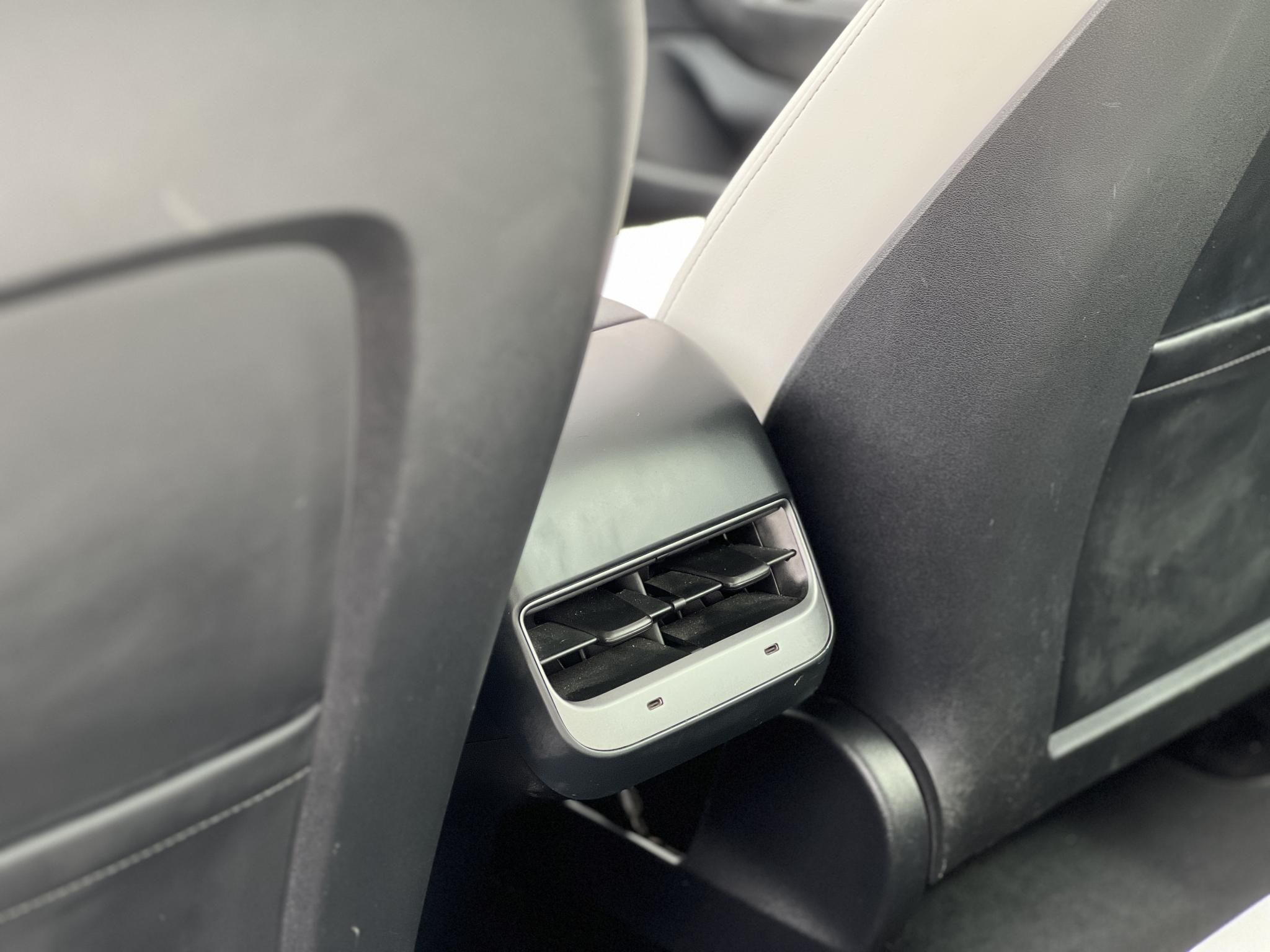 TESLA MODEL 3 Performance AWD (Automata) 103e km. FEHÉR BELSŐ. mátrix LED. hőszivattyú. garanciális!