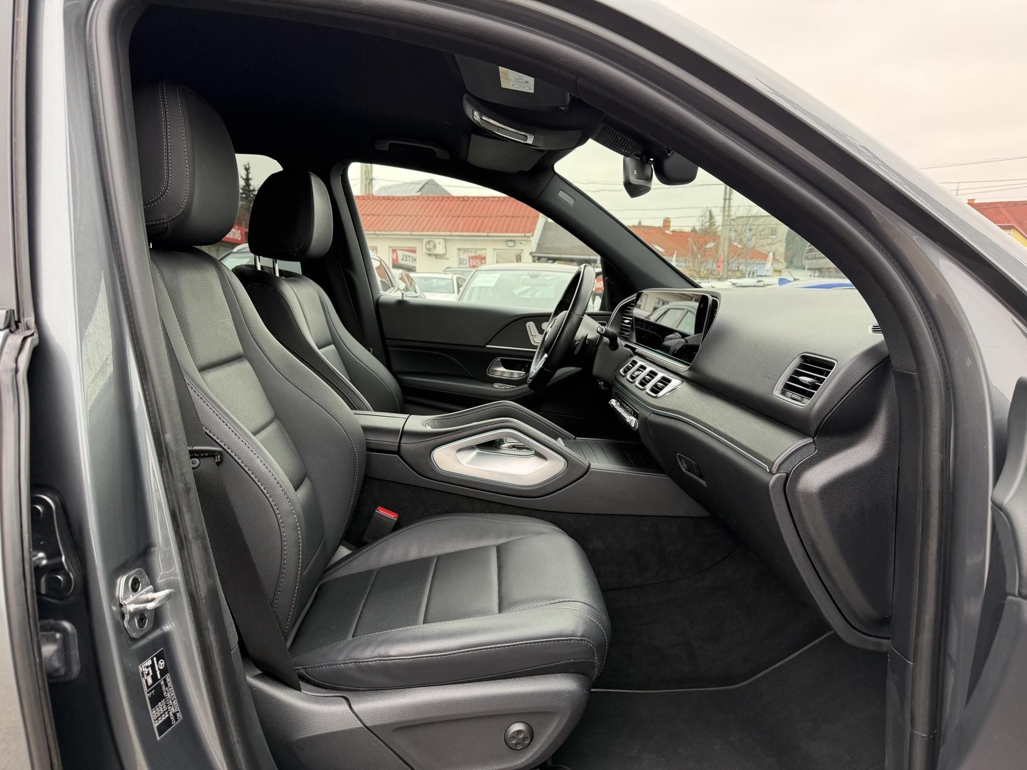 MERCEDES-BENZ GLE 350 de 4Matic 9G-TRONIC Plug-in hybrid AMG csomag. 100 km-es elektromos hatótáv. kitűnő állapot!