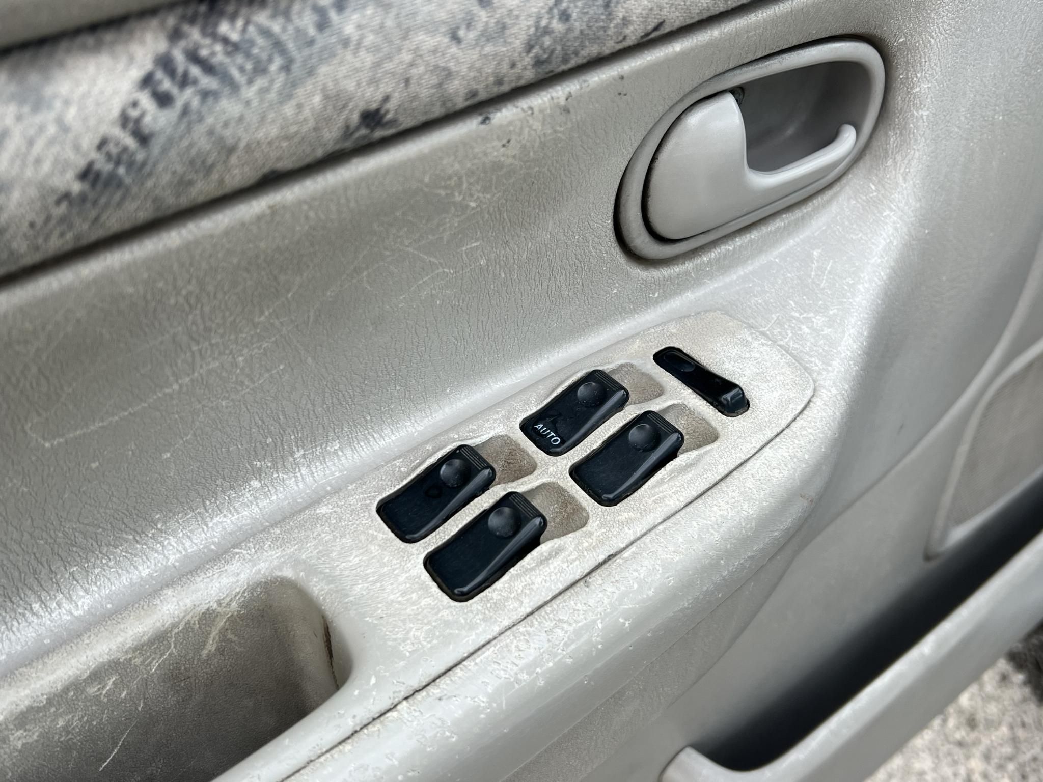 MAZDA DEMIO 1.3i GLX Comfort klíma. szervokormány. elektromos tükrök. 2027.11-ig műszaki