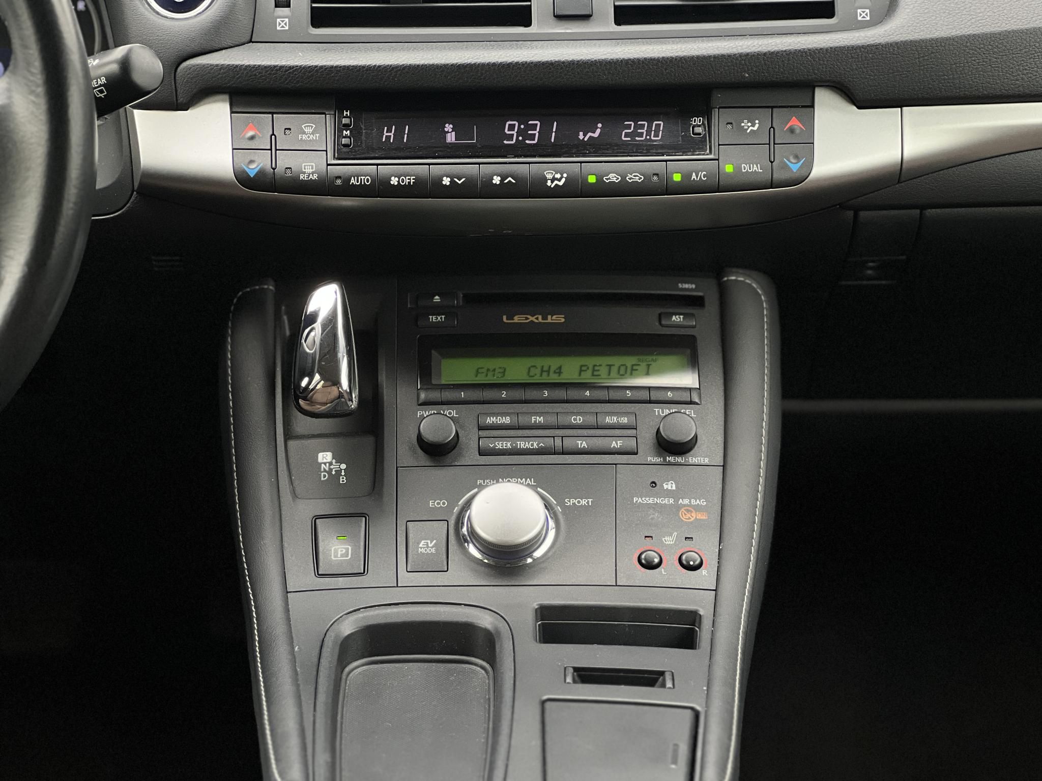 LEXUS CT 200h Comfort (Automata) 146e km. digit klíma. ülésfűtés. tempomat. kamera. megkímélt állapot!