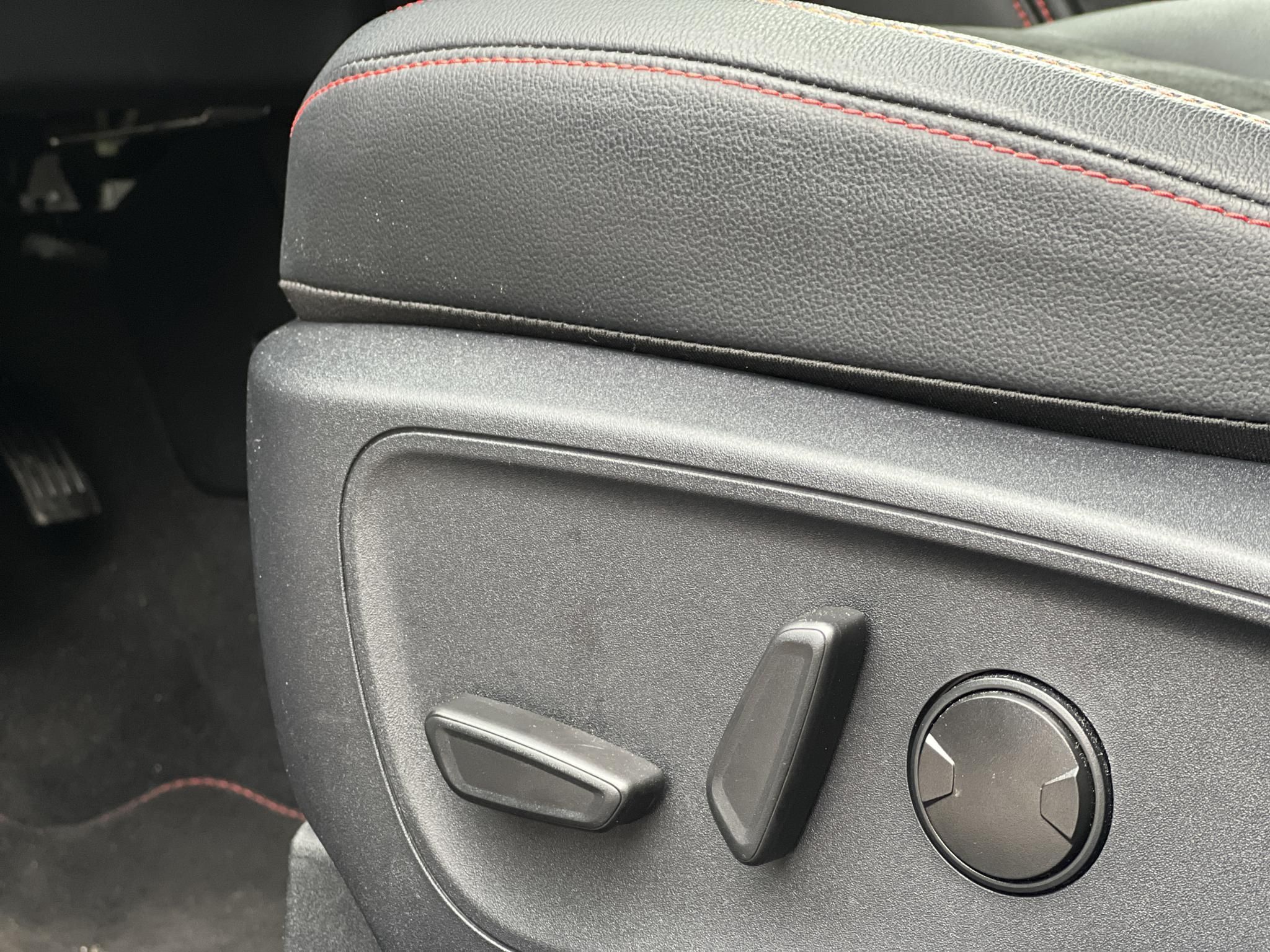 FORD KUGA 2.5 PHEV ST-Line X CVT Bang&Olufsen. Carplay. fűthető kormány- és ülésfűtés