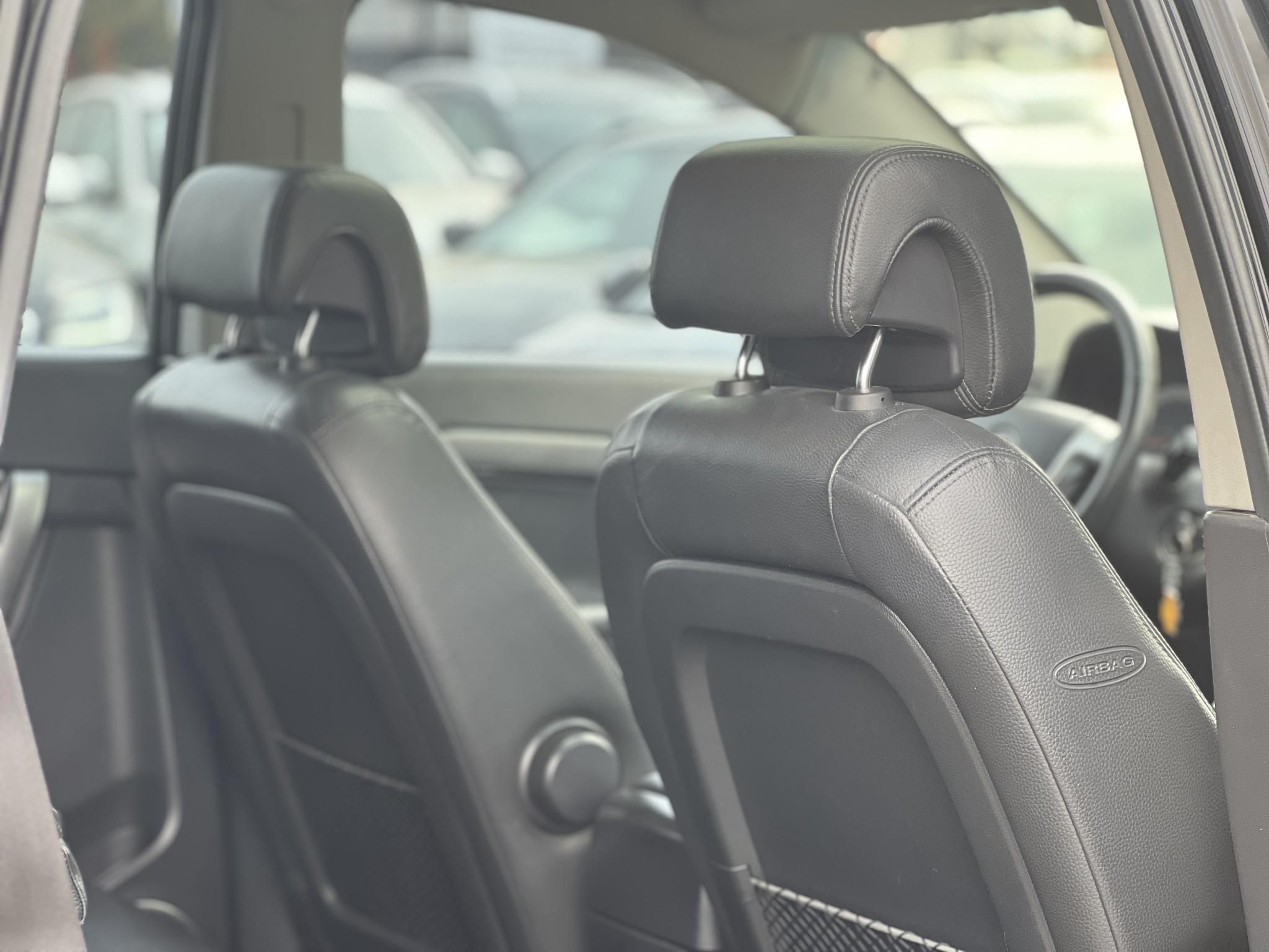 CHEVROLET CAPTIVA 3.2 V6 LT High (Automata) (7 személyes ) Klíma Tempomat Bluetooth Téli/nyári garnitúra!