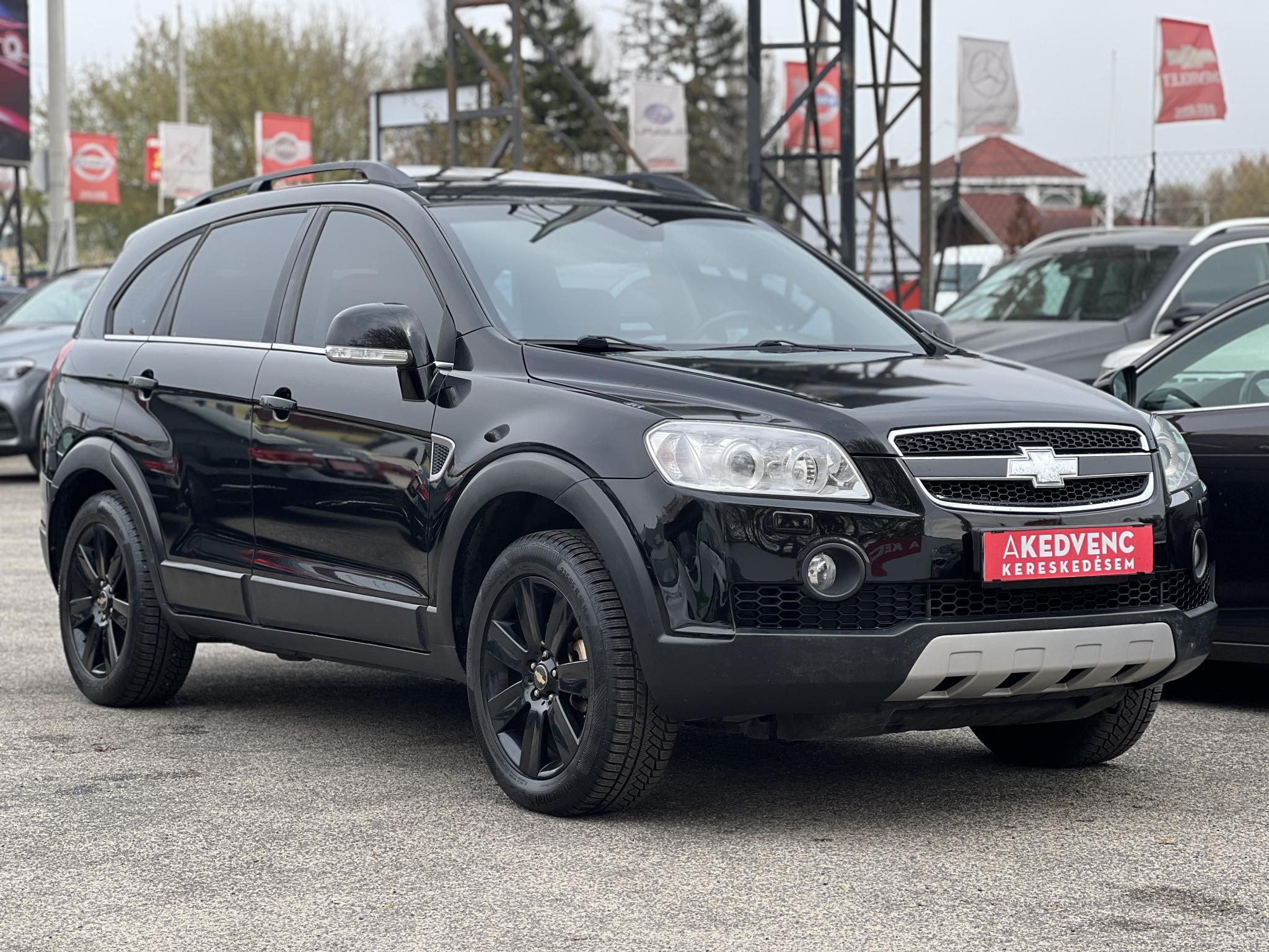 CHEVROLET CAPTIVA 3.2 V6 LT High (Automata) (7 személyes ) Klíma Tempomat Bluetooth Téli/nyári garnitúra!