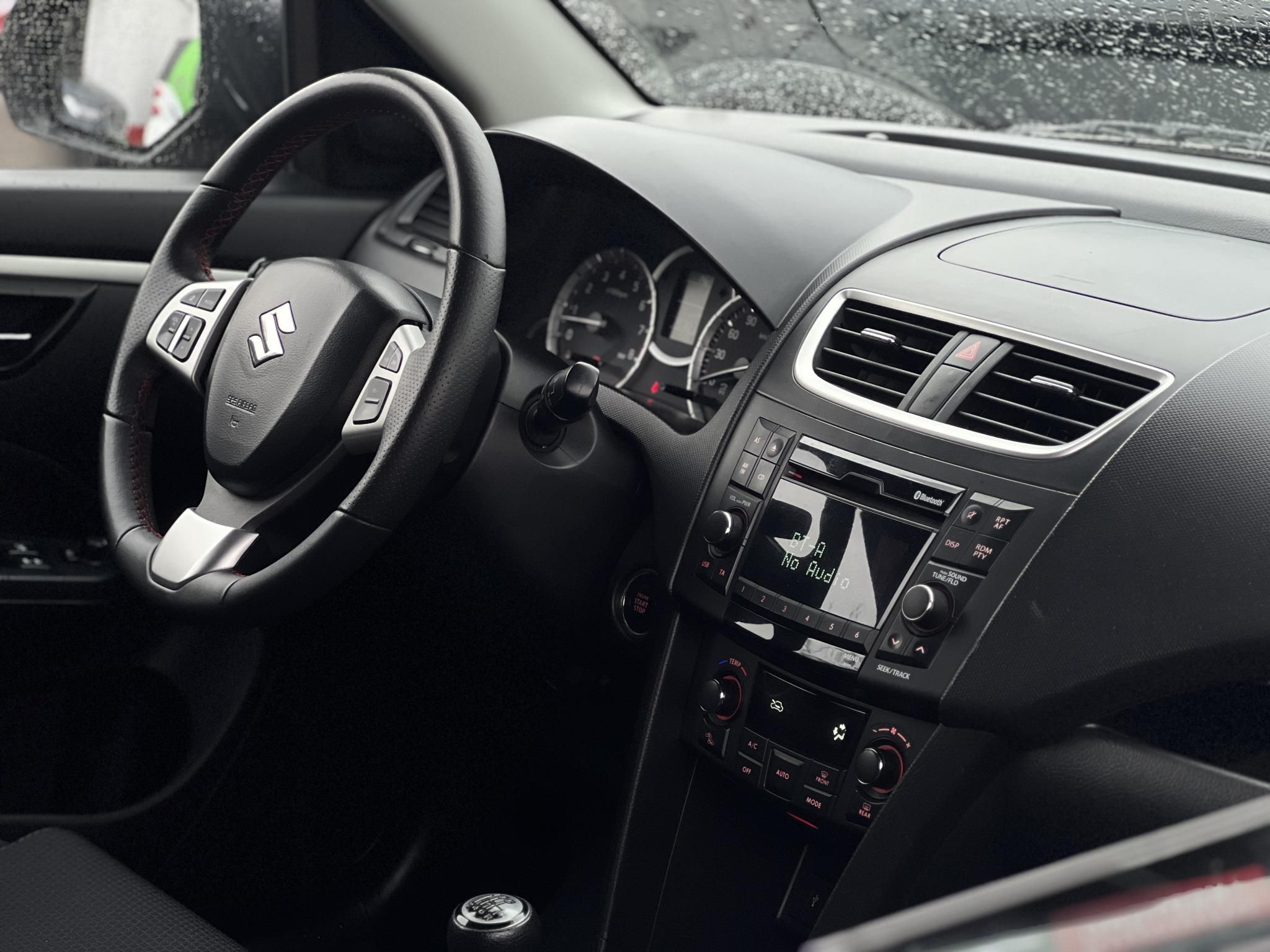 SUZUKI SWIFT 1.6 Sport