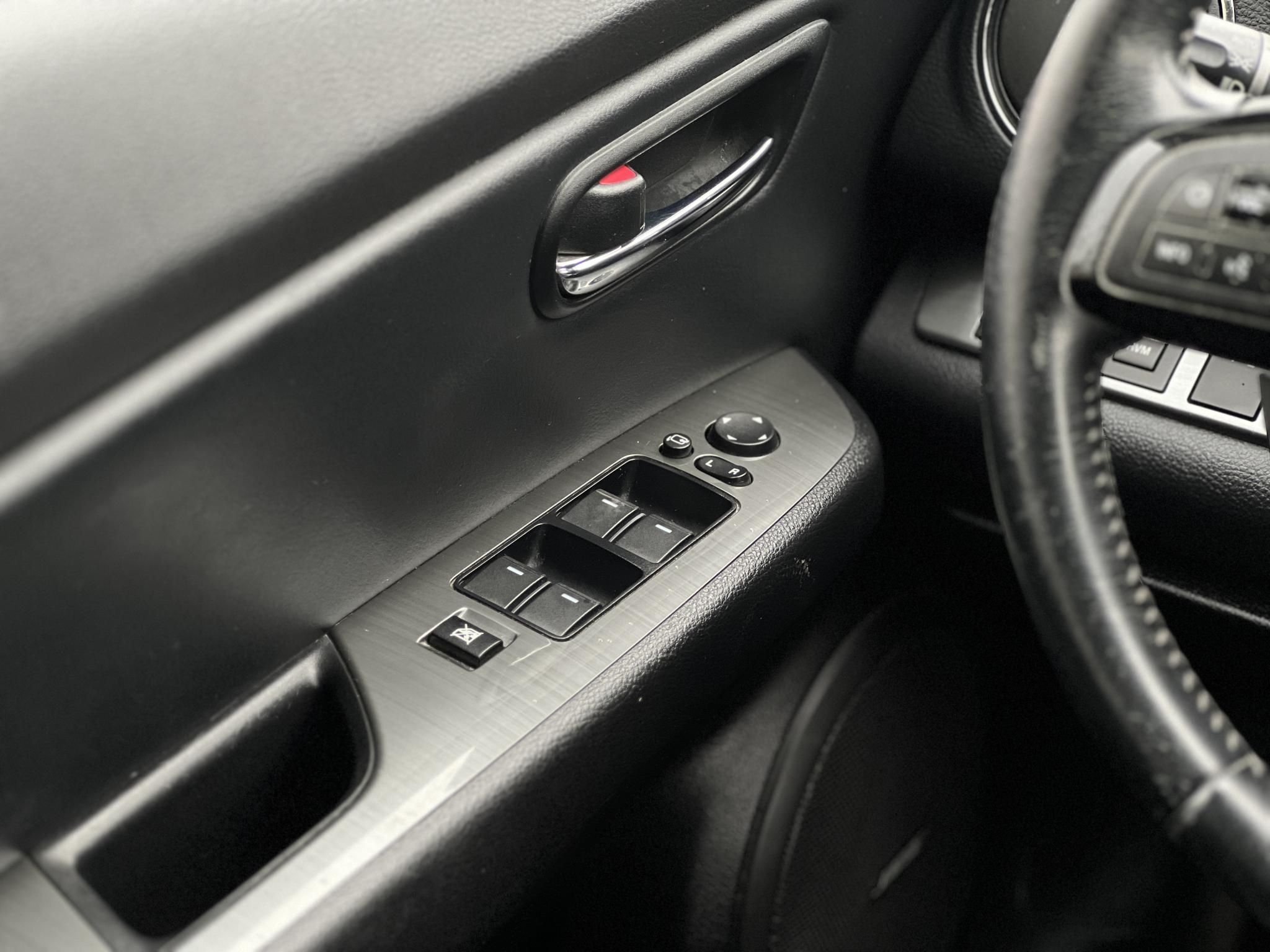 MAZDA 6 Sportkombi 2.5 GTA Xenon Keyless Ülésfűtés Navi BOSE Téli-nyári kerék szett!